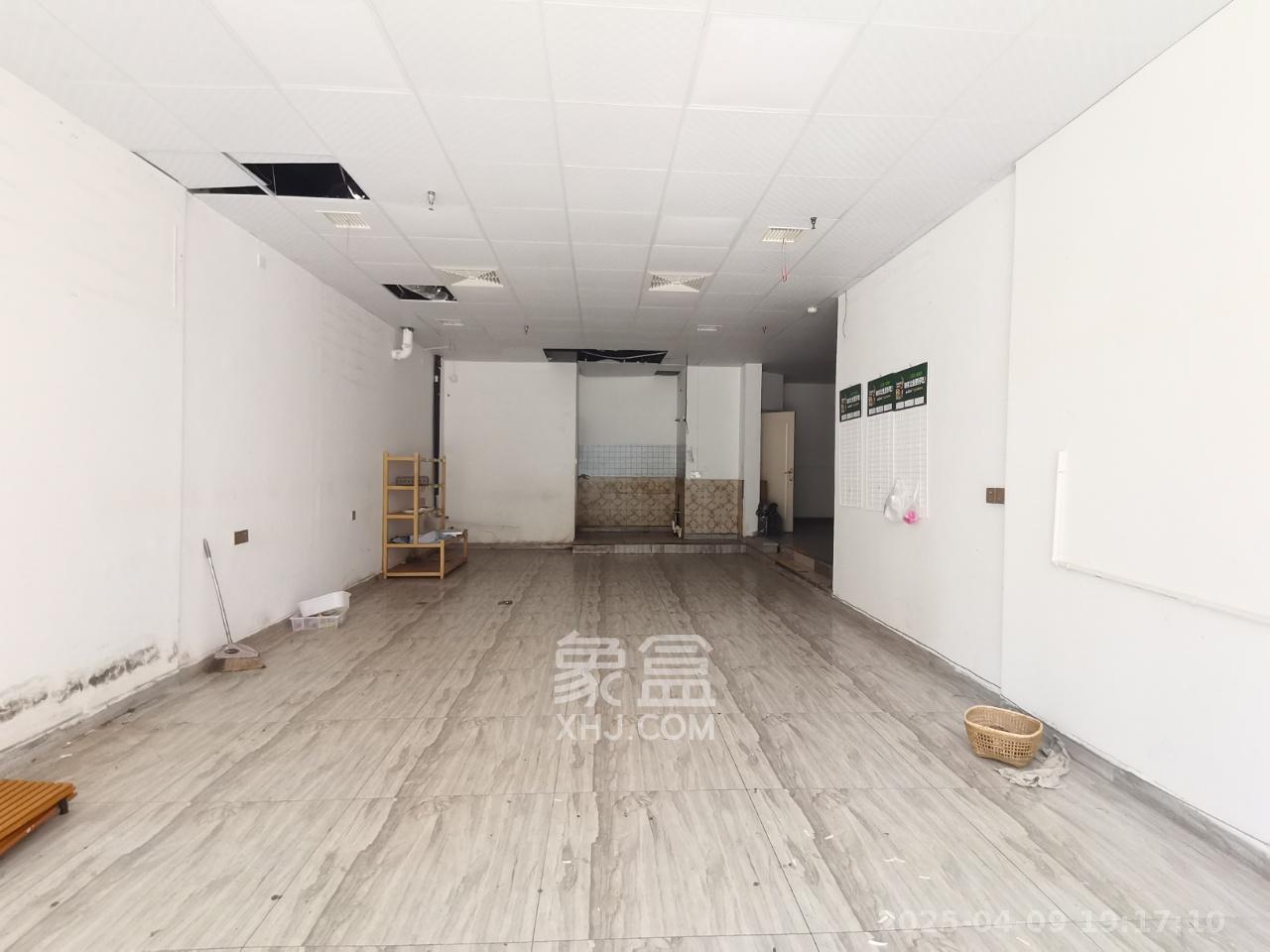 中建芙蓉嘉苑   130.0㎡      11000.0元/月室内图