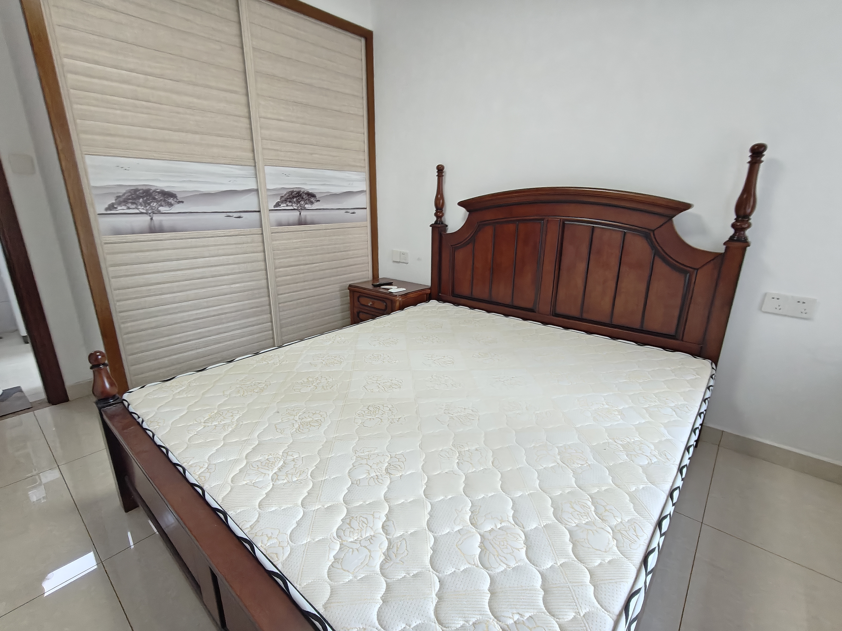 万达湖公馆 3室2厅1卫 1600.0元/月 万达湖公馆 3室2厅1卫 1600.0元/月室内图