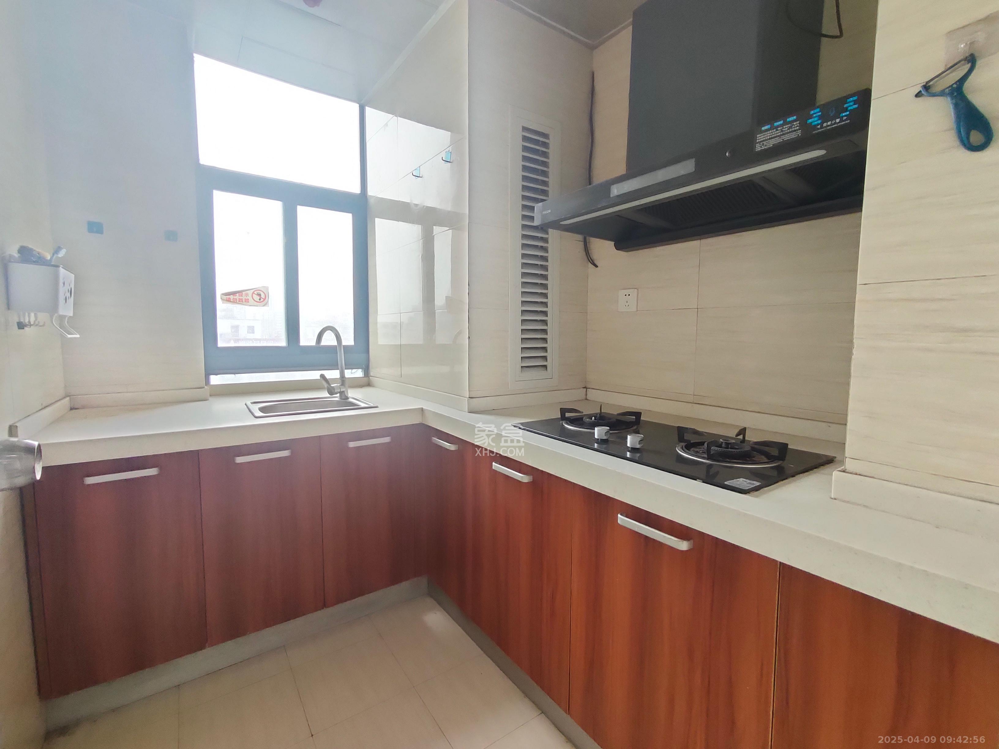 中建木莲工社 2室1厅1卫 1700.0元/月 中建木莲工社 2室1厅1卫 1700.0元/月室内图