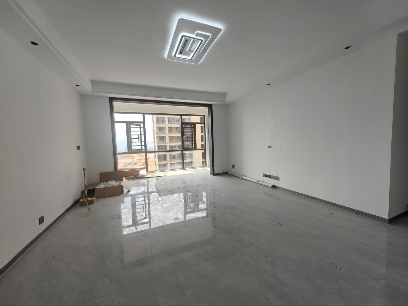 汇富帝景 3室2厅2卫 2500.0元/月 汇富帝景 3室2厅2卫 2500.0元/月室内图