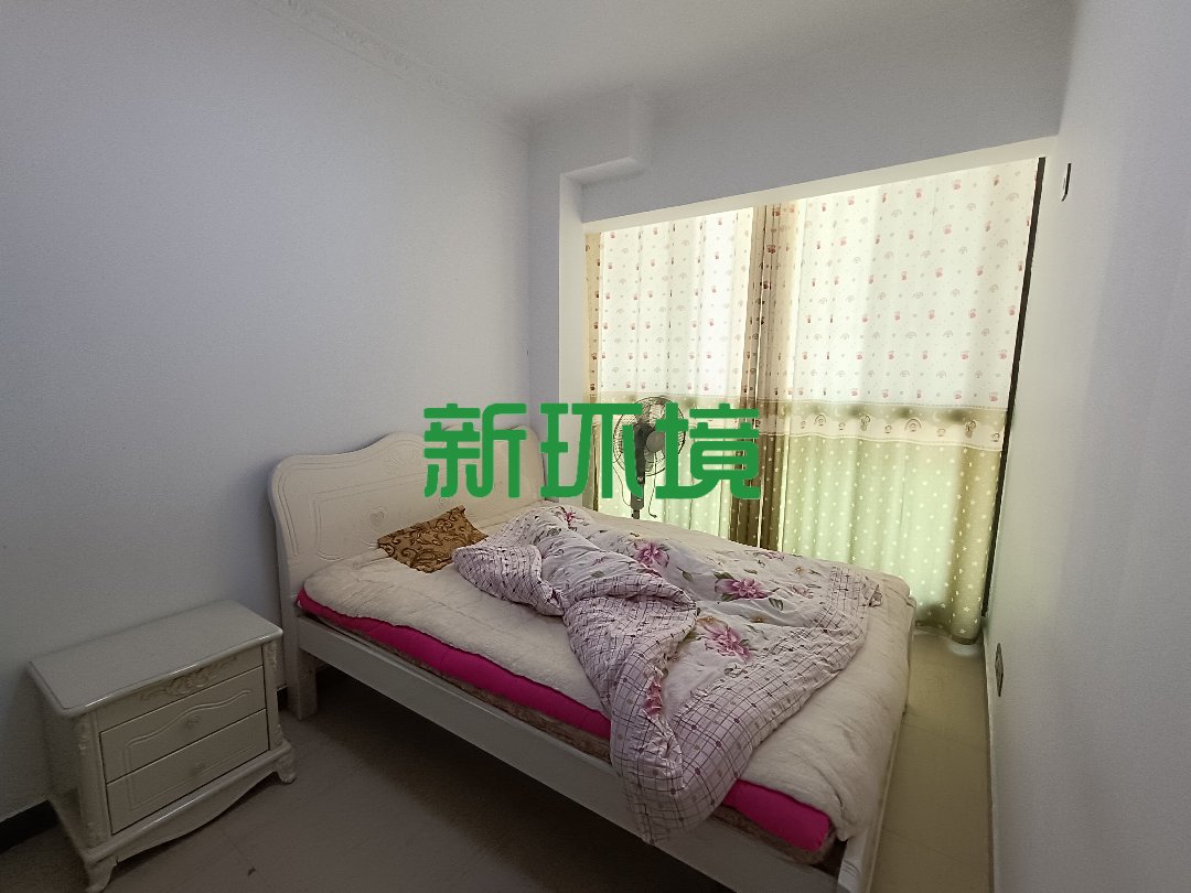 华天城小区 3室2厅1卫 75.00万 华天城小区 3室2厅1卫 75.00万客厅