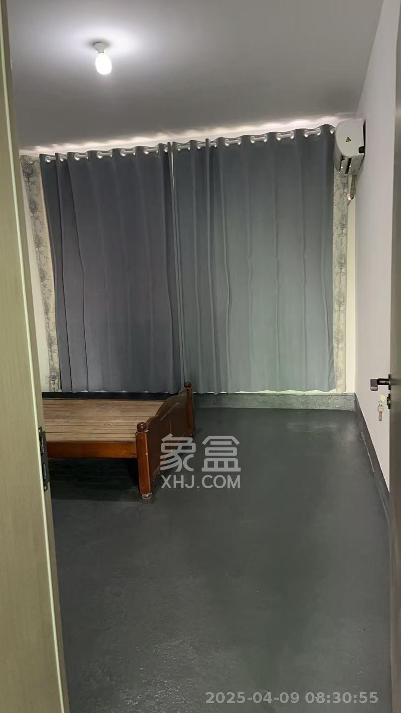 红星商贸城  2室2厅1卫    1300.0元/月 红星商贸城  2室2厅1卫    1300.0元/月