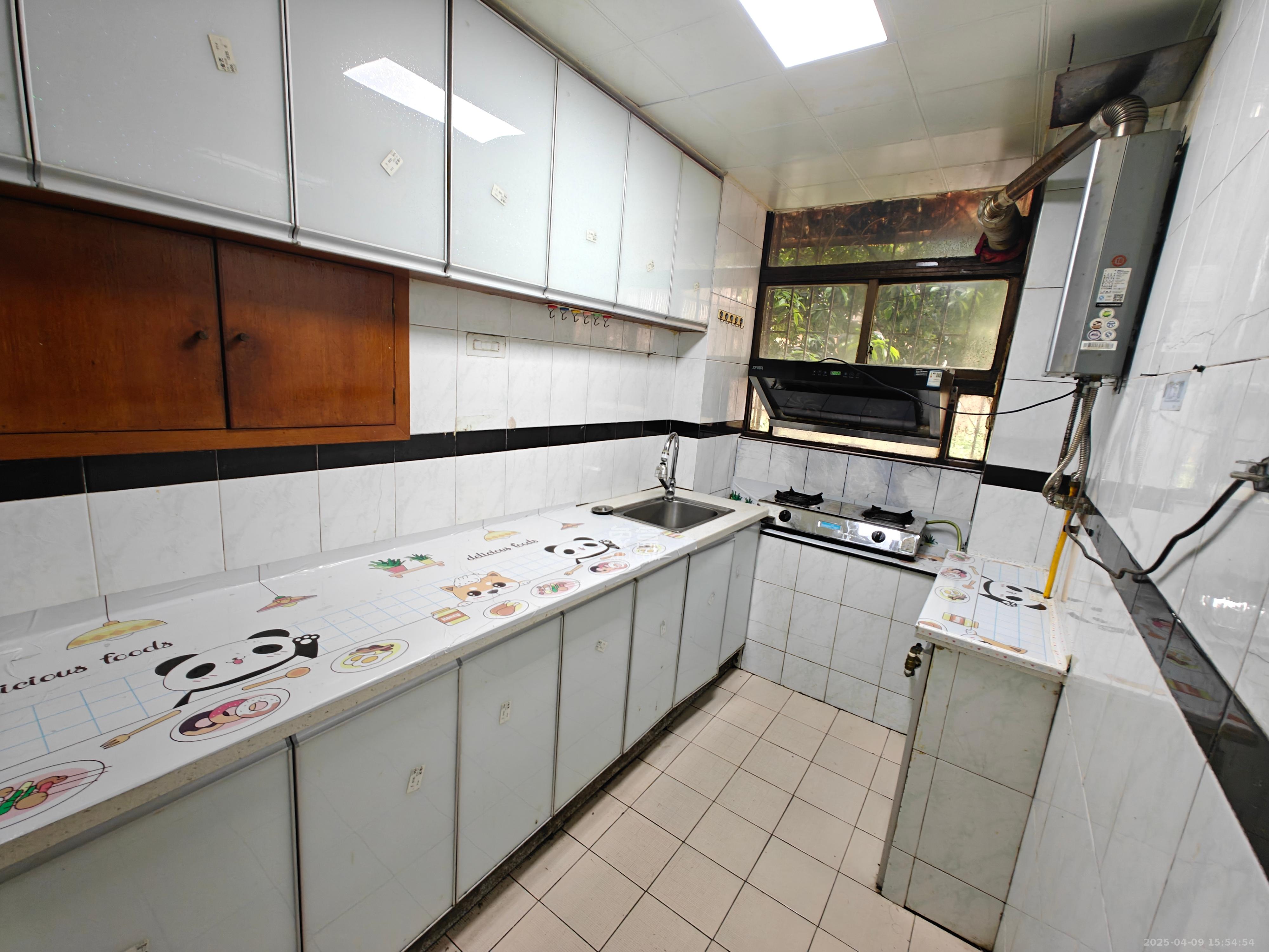 轻工设计院 3室2厅1卫 1500.0元/月 轻工设计院 3室2厅1卫 1500.0元/月室内图