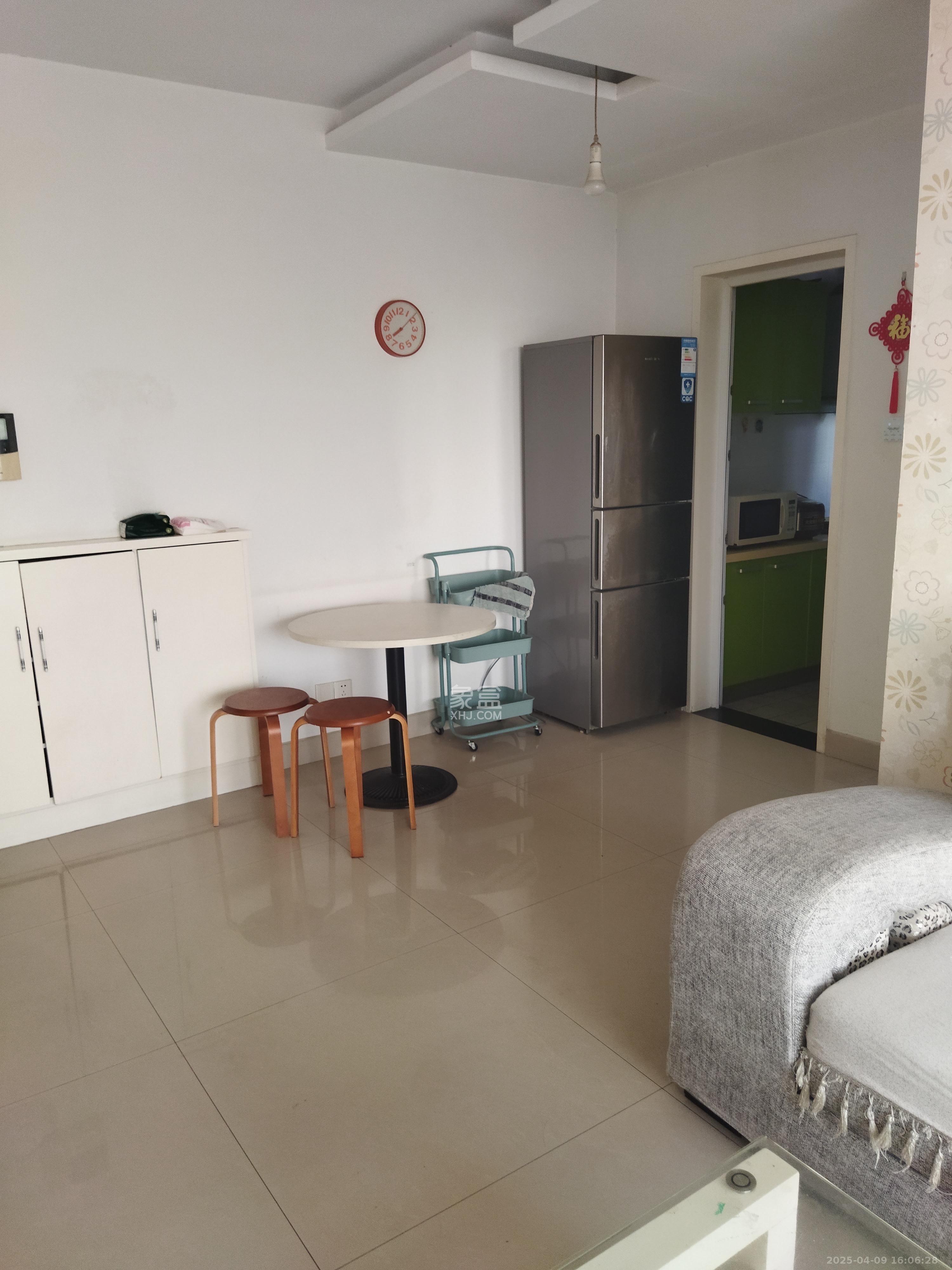 芙蓉公馆  2室2厅1卫    2800.0元/月 芙蓉公馆  2室2厅1卫    2800.0元/月室内图