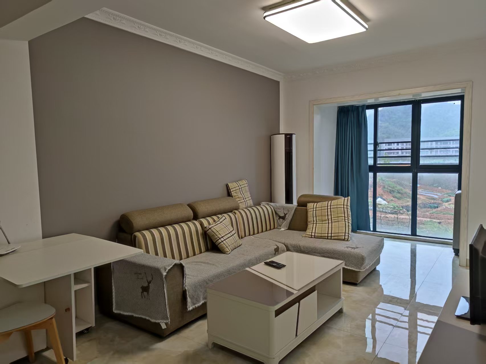 富兴嘉城 1室1厅1卫 1300.0元/月 富兴嘉城 1室1厅1卫 1300.0元/月室内图