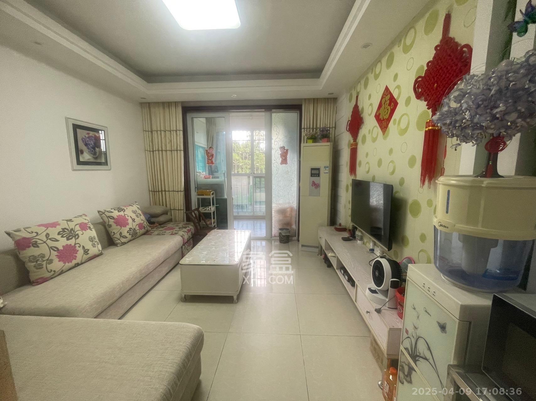 东业苹果社区 3室2厅1卫 1800.0元/月 东业苹果社区 3室2厅1卫 1800.0元/月室内图