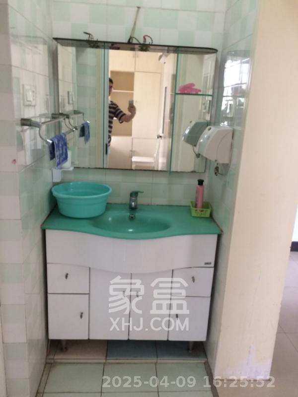 东方新城 2室1厅1卫 2000.0元/月 东方新城 2室1厅1卫 2000.0元/月室内图