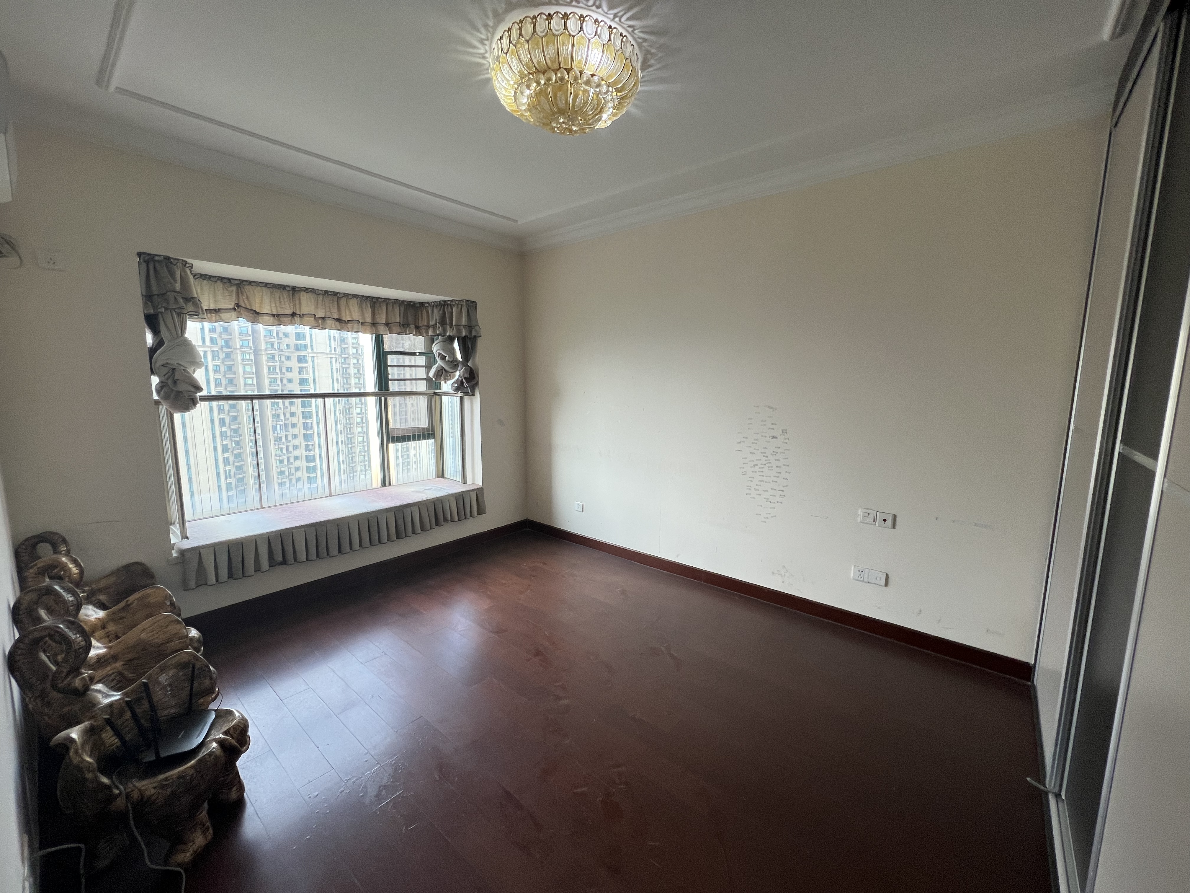 恒大绿洲 3室2厅1卫 2000.0元/月 恒大绿洲 3室2厅1卫 2000.0元/月室内图