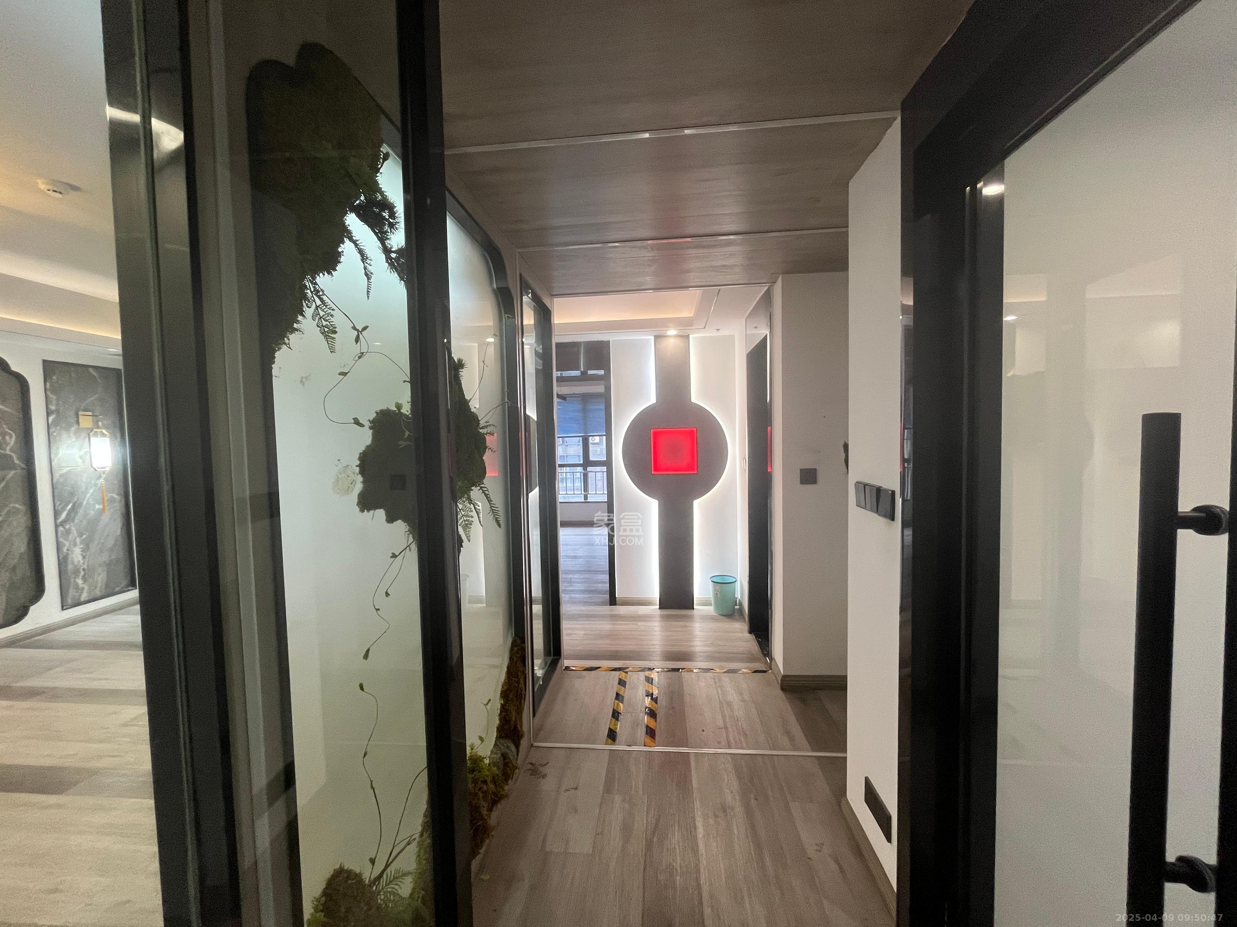 德思勤城市广场(宝格丽公寓) 3室1厅1卫 3500.0元/月 德思勤城市广场(宝格丽公寓) 3室1厅1卫 3500.0元/月室内图