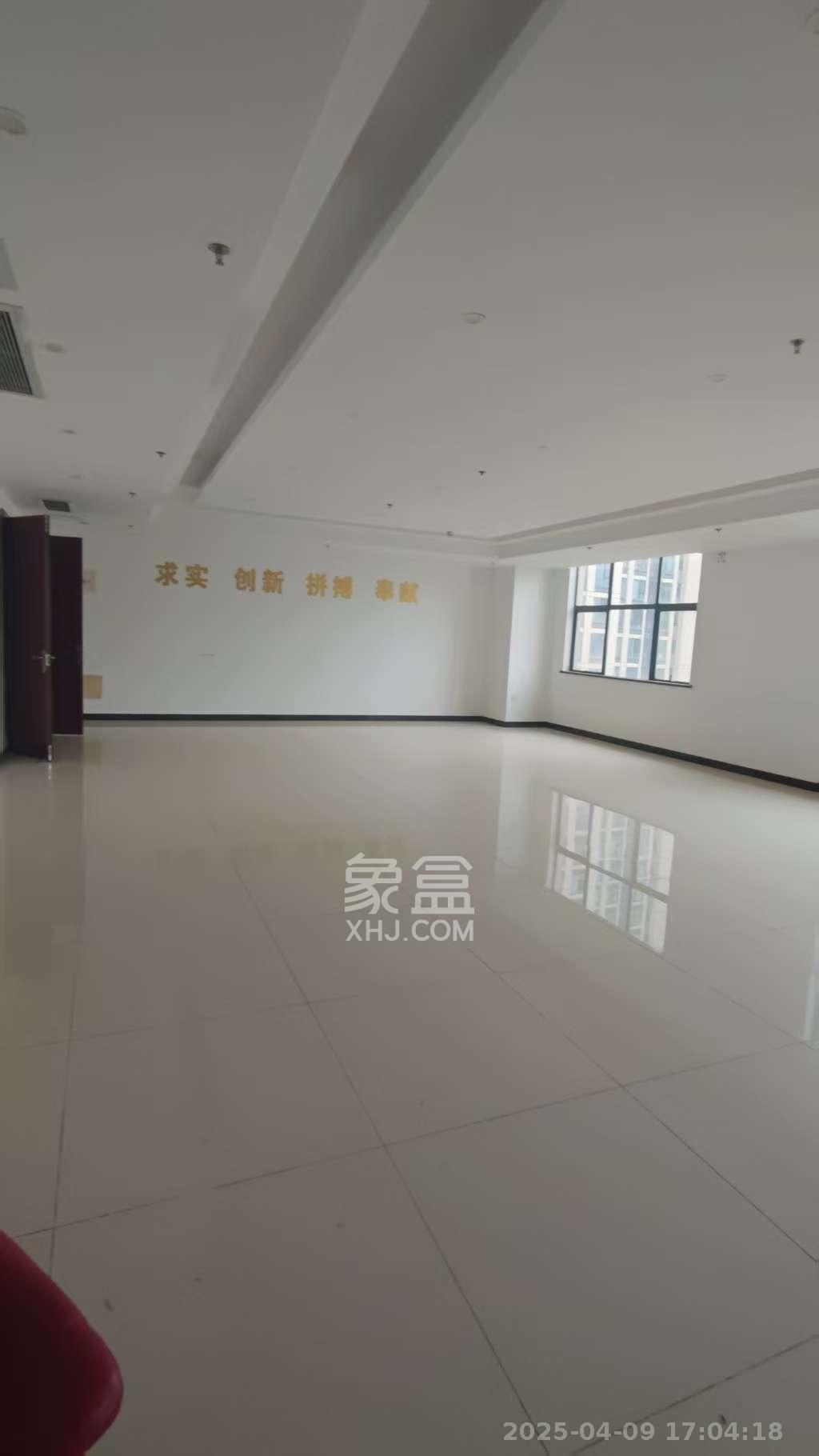 保利麓谷林语I区 1室1厅0卫 21000.0元/月 保利麓谷林语I区 1室1厅0卫 21000.0元/月室内图