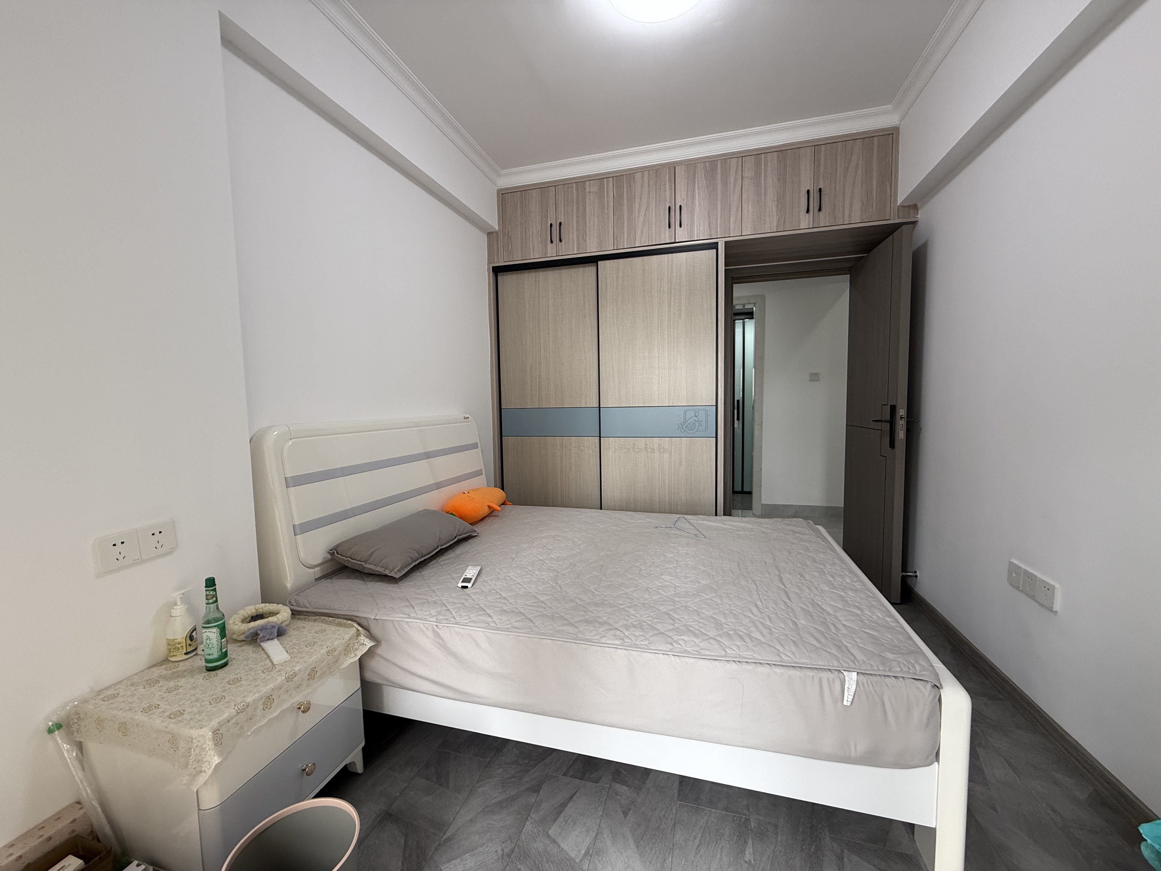 金钟时代城 3室2厅1卫 1800.00元/月 金钟时代城 3室2厅1卫 1800.00元/月室内图