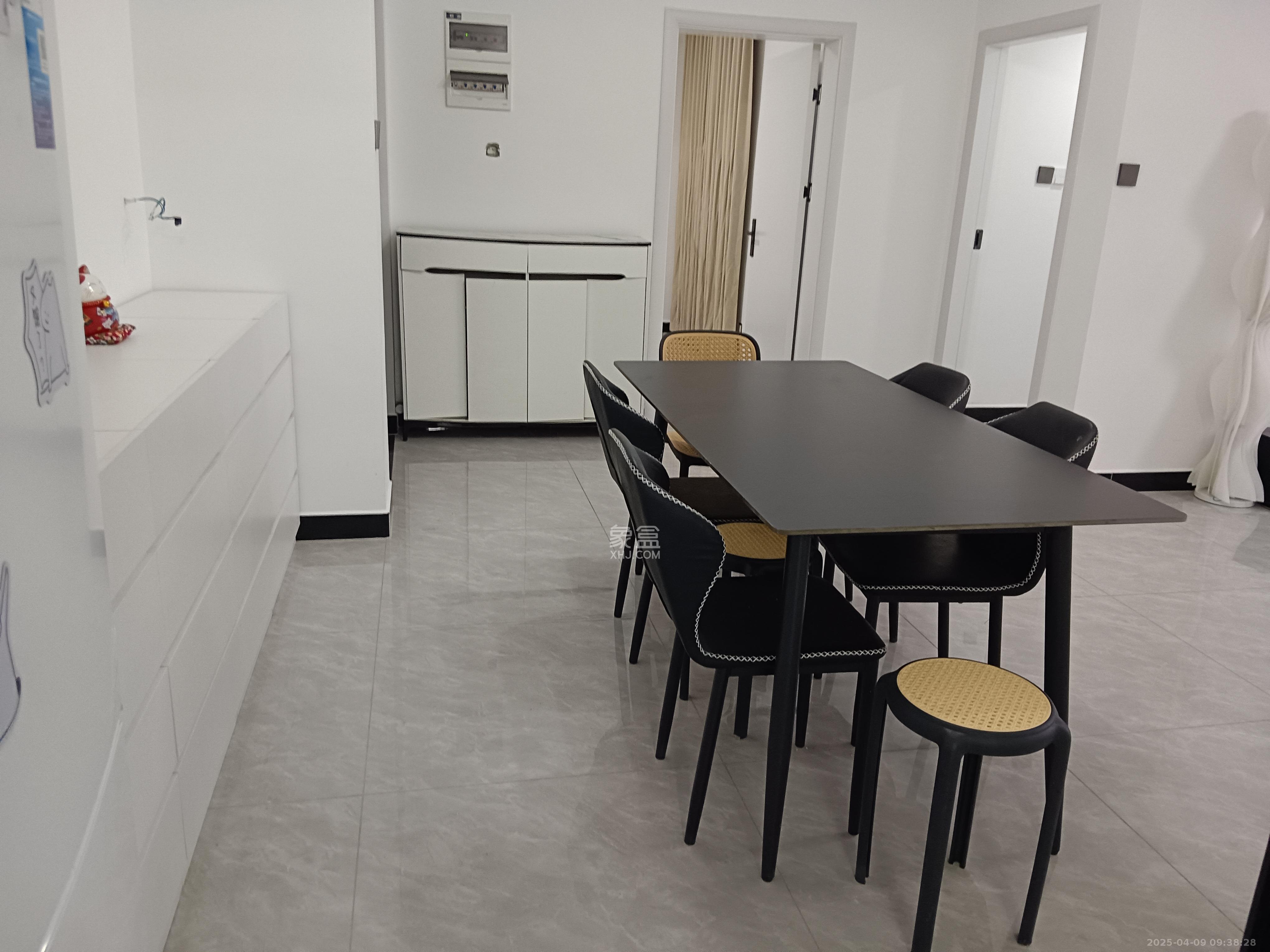 广荣福第 3室2厅2卫 2100.0元/月 广荣福第 3室2厅2卫 2100.0元/月室内图