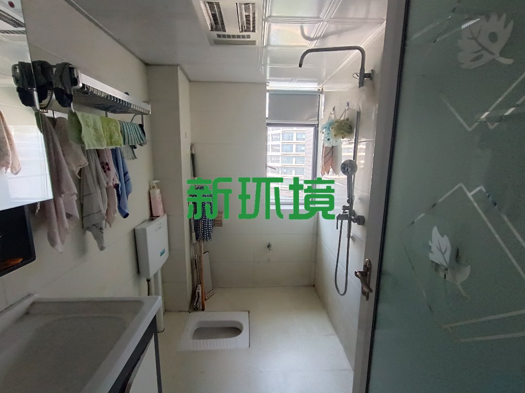 华天城小区 3室2厅1卫 75.00万 华天城小区 3室2厅1卫 75.00万客厅