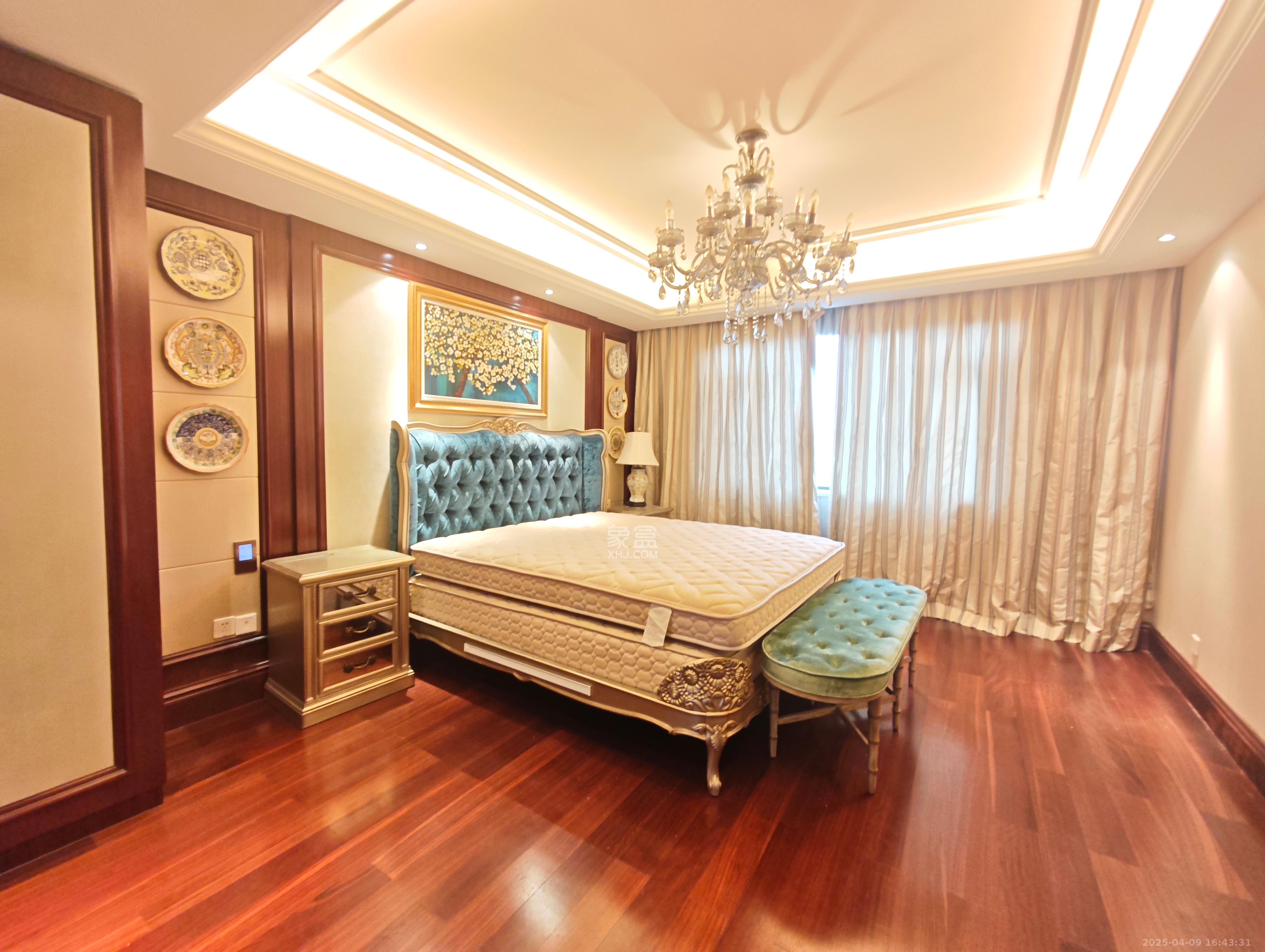 运达中央广场一、二期 4室2厅3卫 13000.0元/月 运达中央广场一、二期 4室2厅3卫 13000.0元/月室内图