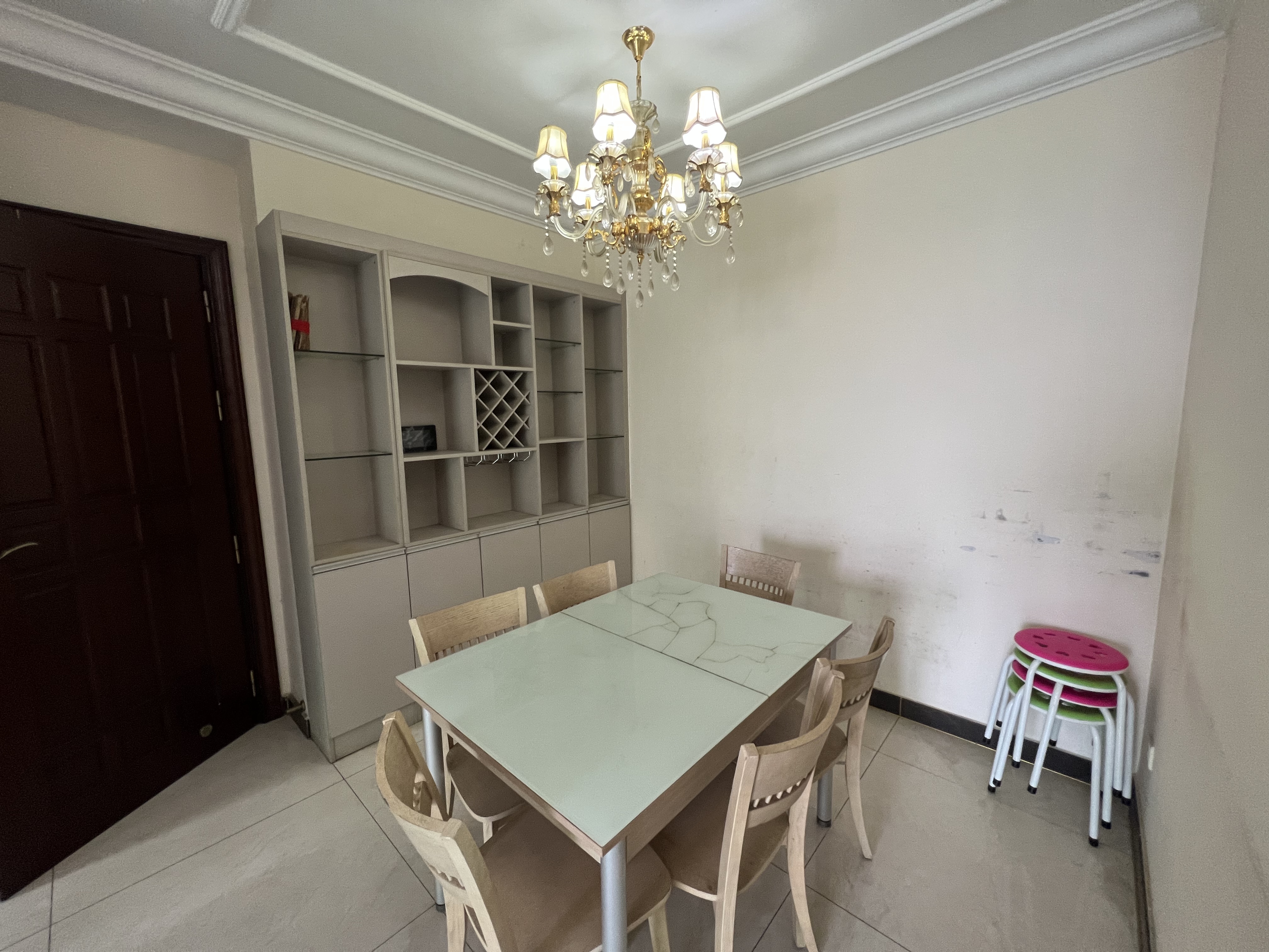 恒大绿洲 3室2厅1卫 2000.0元/月 恒大绿洲 3室2厅1卫 2000.0元/月室内图