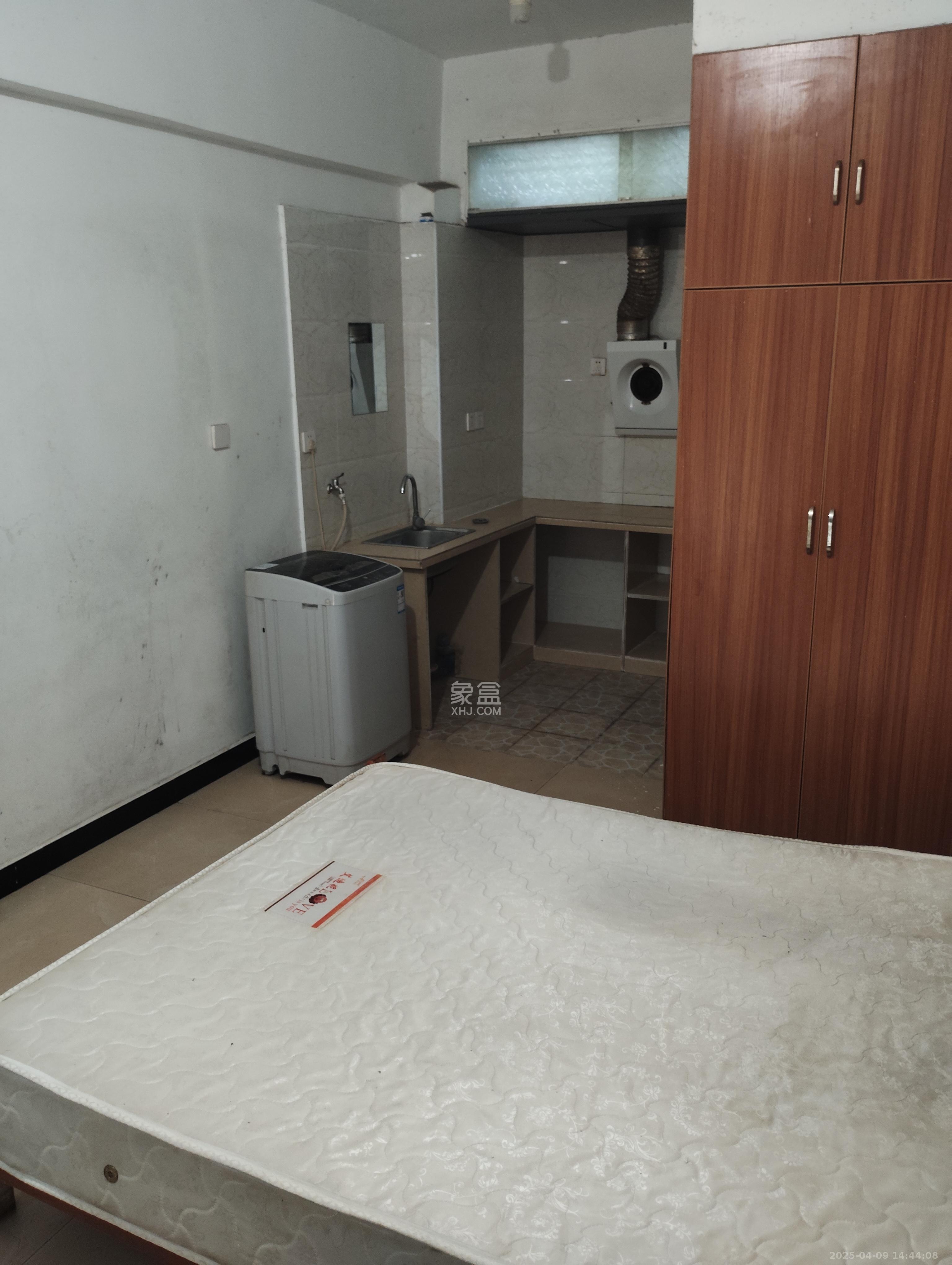 新塘冲巷散盘 1室1厅1卫 800.0元/月 新塘冲巷散盘 1室1厅1卫 800.0元/月室内图