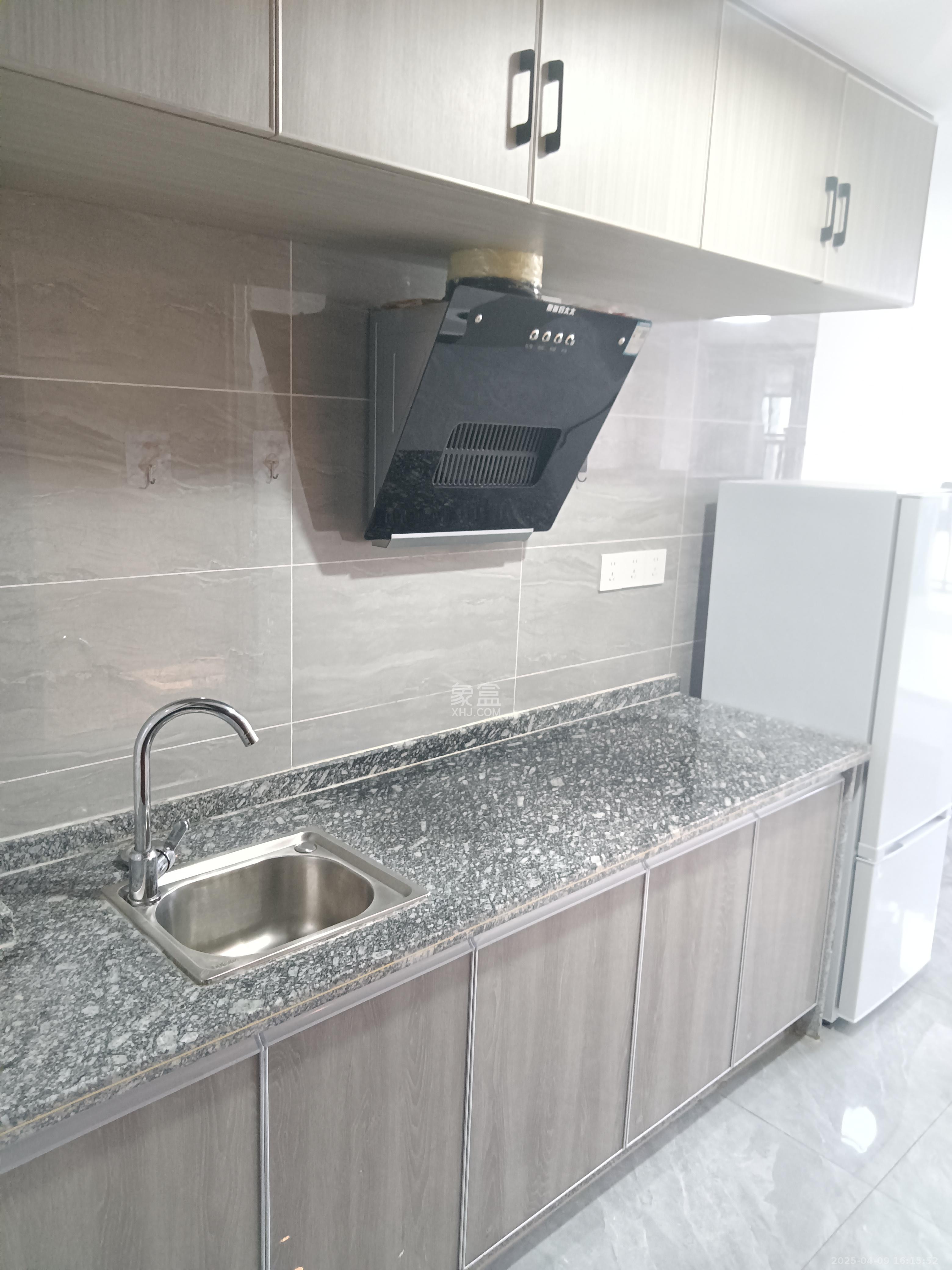 龙湖湘江星座(祺鑫星座公寓) 1室1厅1卫 1500.0元/月 龙湖湘江星座(祺鑫星座公寓) 1室1厅1卫 1500.0元/月室内图