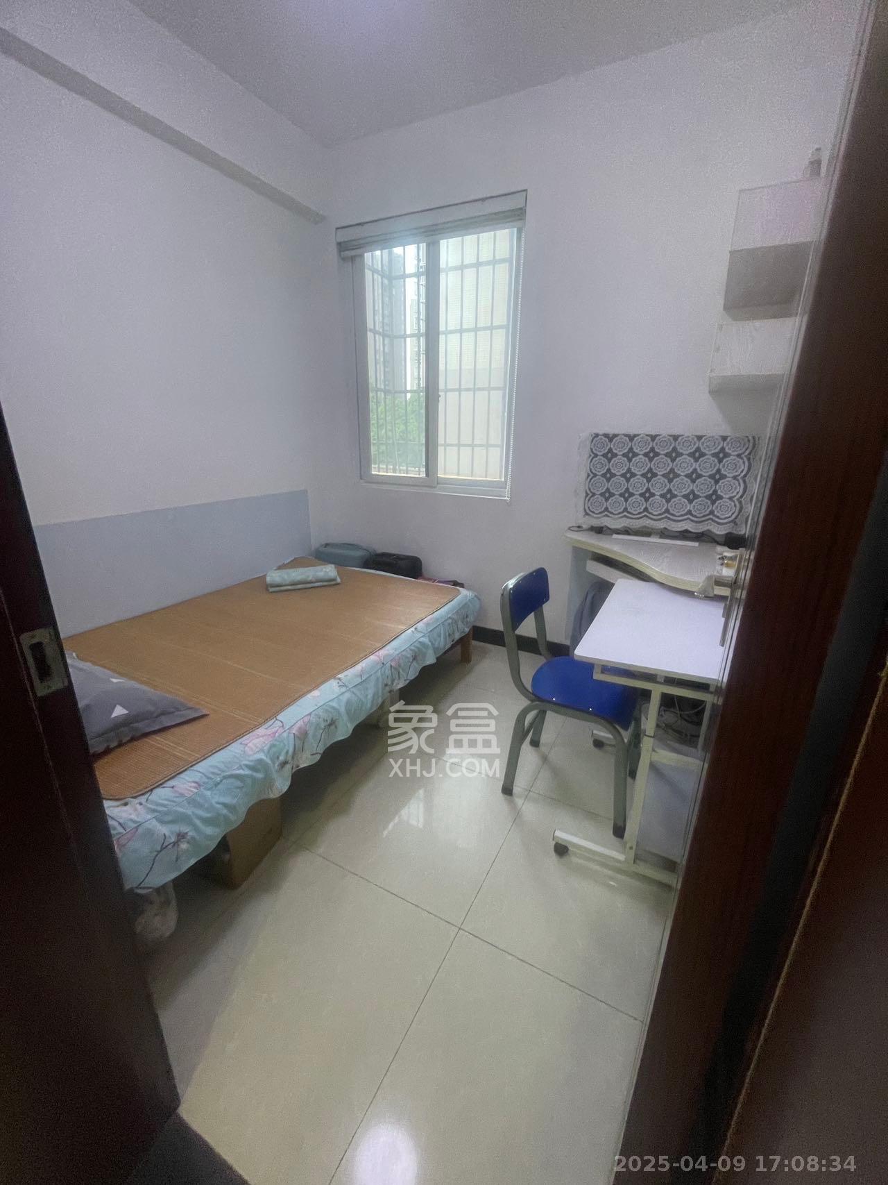 东业苹果社区  3室2厅1卫    1800.0元/月室内图