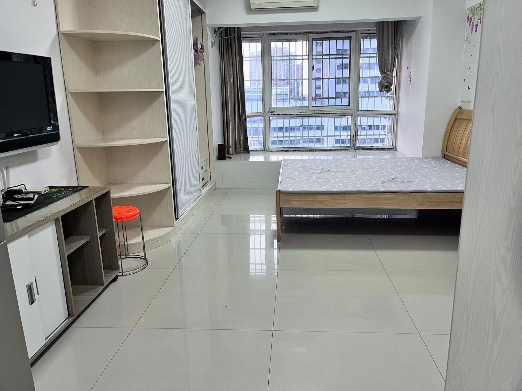 梓湖东城 1室1厅1卫 900.0元/月 梓湖东城 1室1厅1卫 900.0元/月室内图