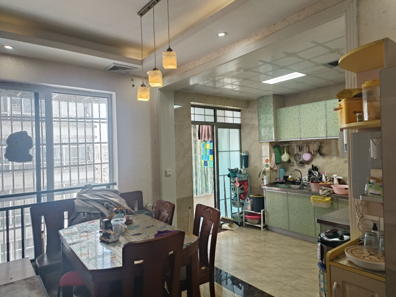 鸿泰国际 3室2厅2卫 76.8万 鸿泰国际 3室2厅2卫 76.8万室内图