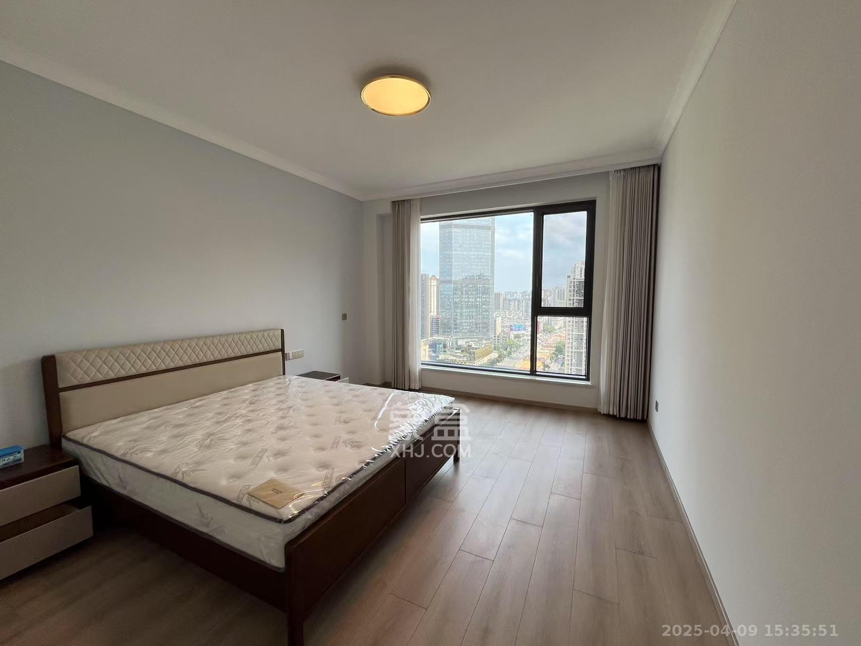 建发央玺（建发泱玺雅苑）  4室2厅2卫    7500.0元/月室内图