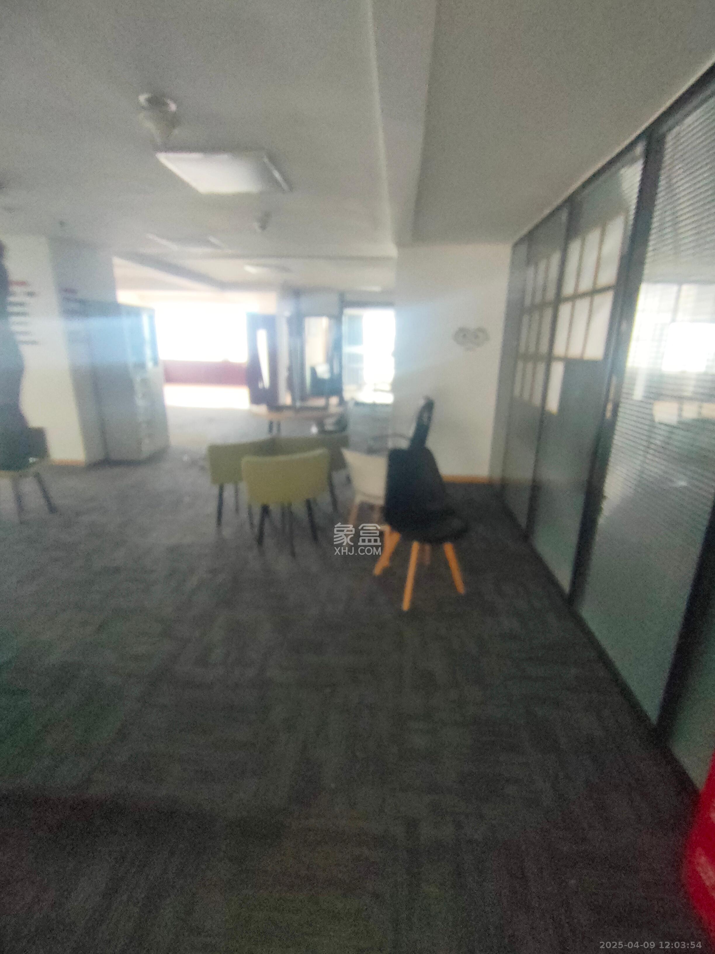 建鸿达现代城  1室0厅0卫   10000.00元/月室内图