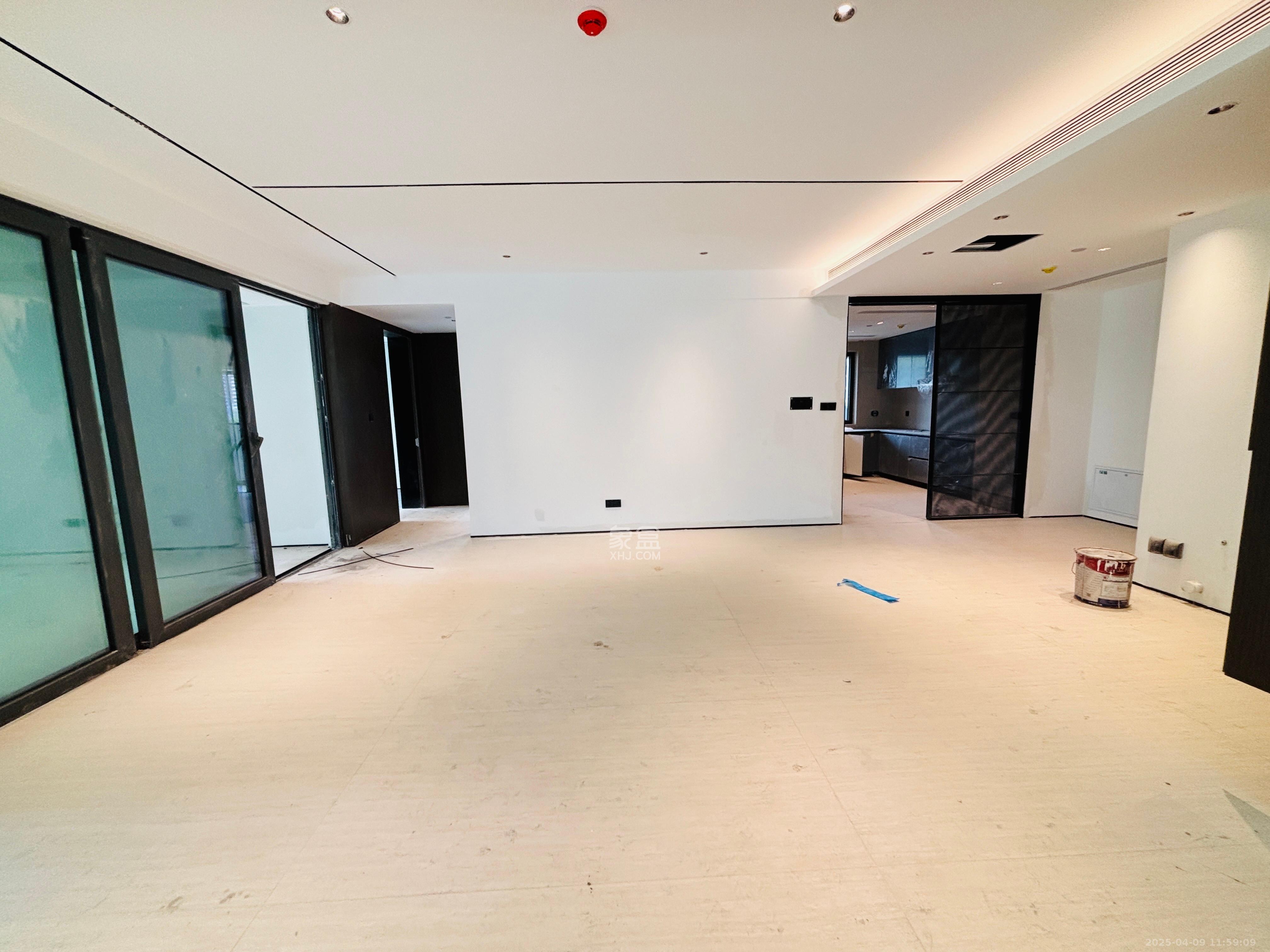 绿城凤起麓鸣  4室2厅2卫   15000.00元/月室内图