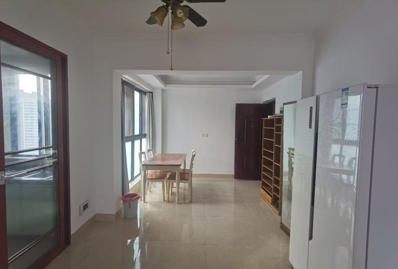 绿地海长流一期 2室2厅1卫 115.0万 绿地海长流一期 2室2厅1卫 115.0万室内图