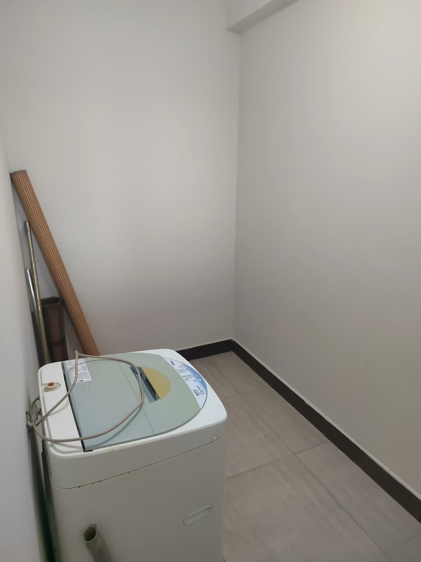金水湾  1室1厅1卫   1500.00元/月室内图