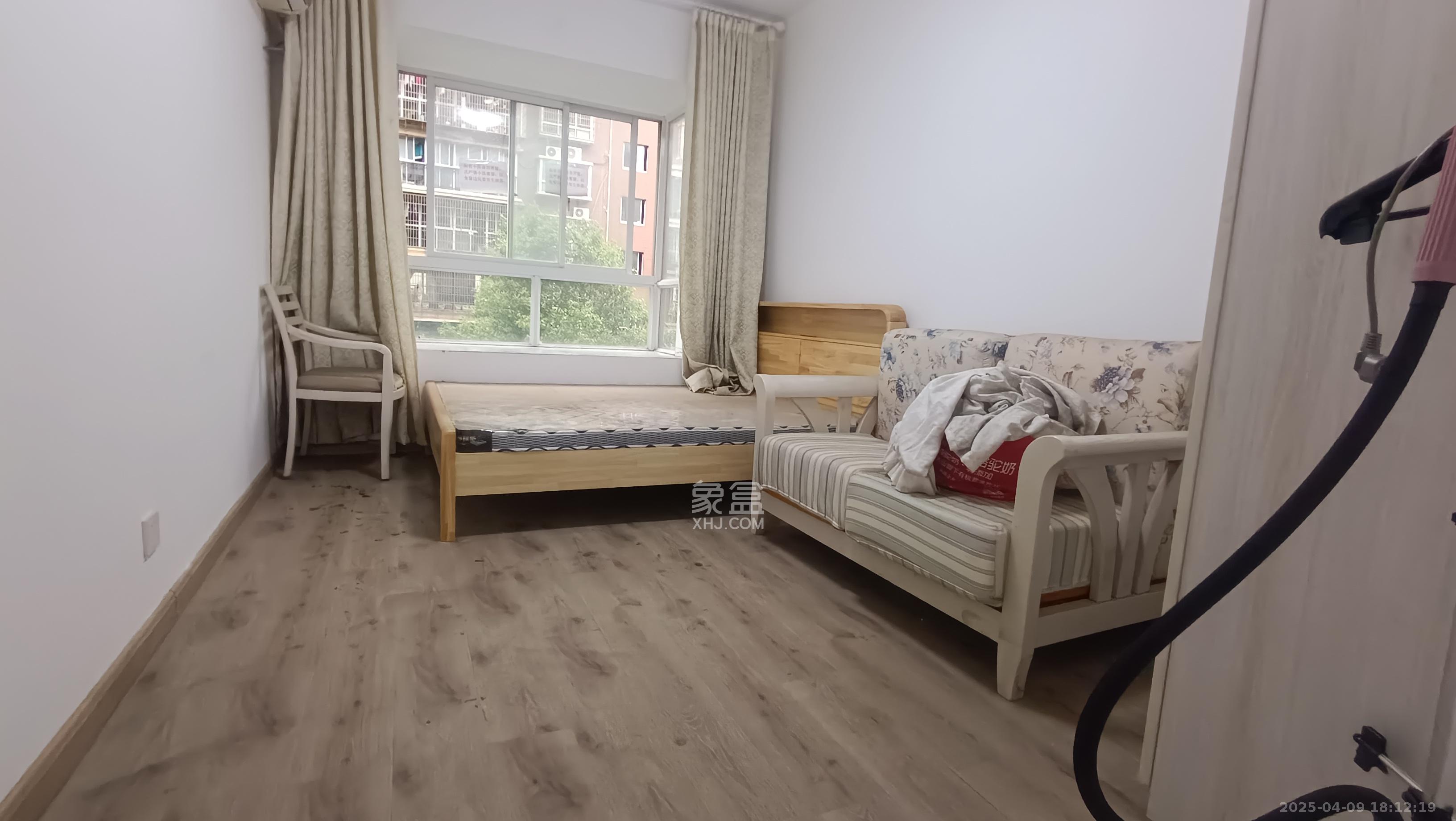 升远君尚嘉筑 4室2厅2卫 3200.0元/月 升远君尚嘉筑 4室2厅2卫 3200.0元/月室内图