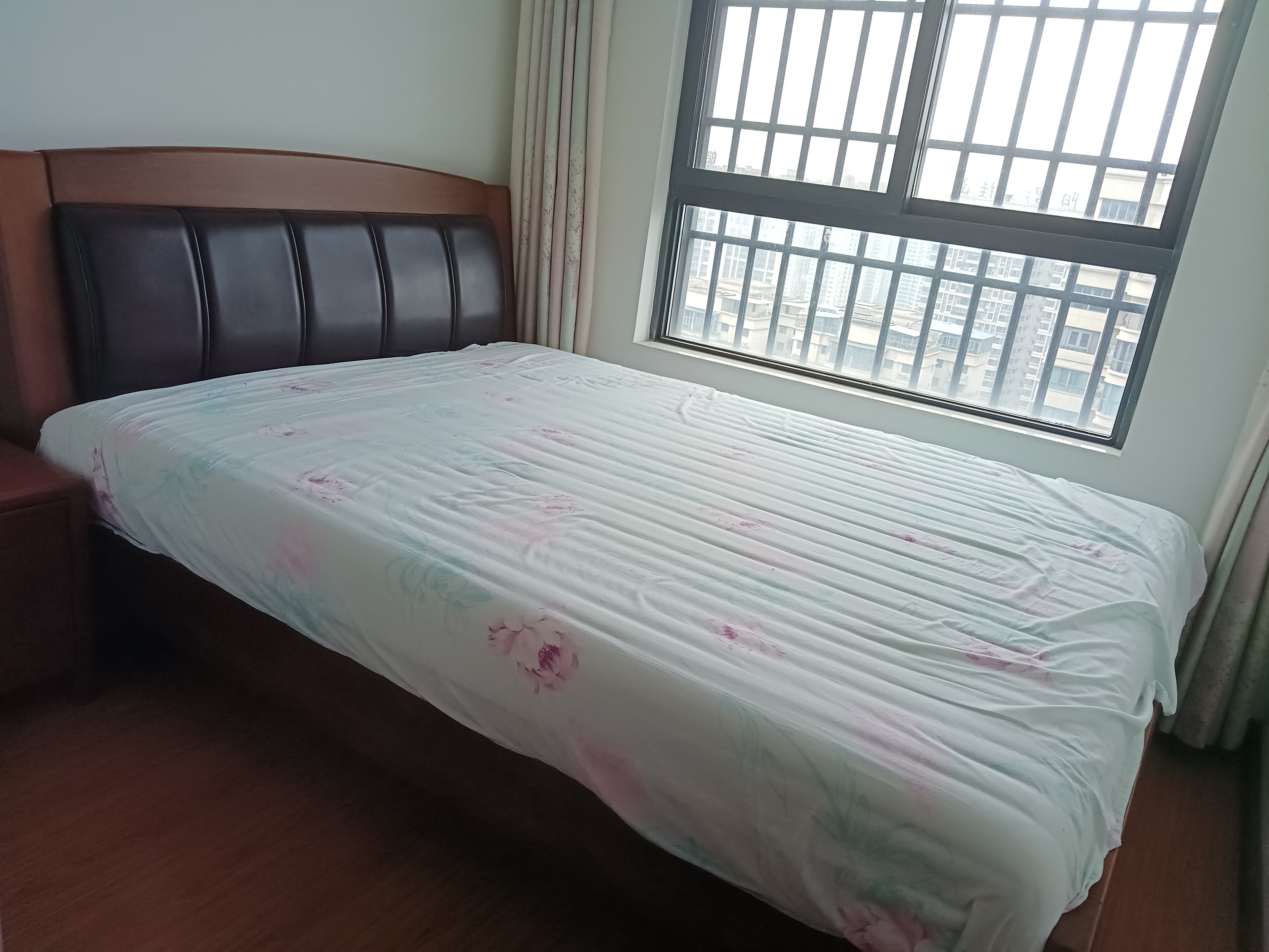 衡阳碧桂园  3室2厅2卫   1400.00元/月室内图