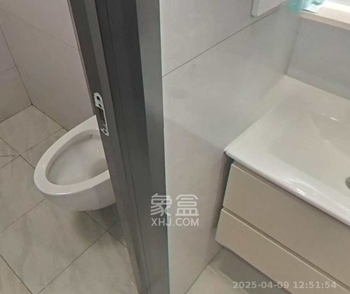 卓越中寰  2室1厅1卫   2800.00元/月室内图