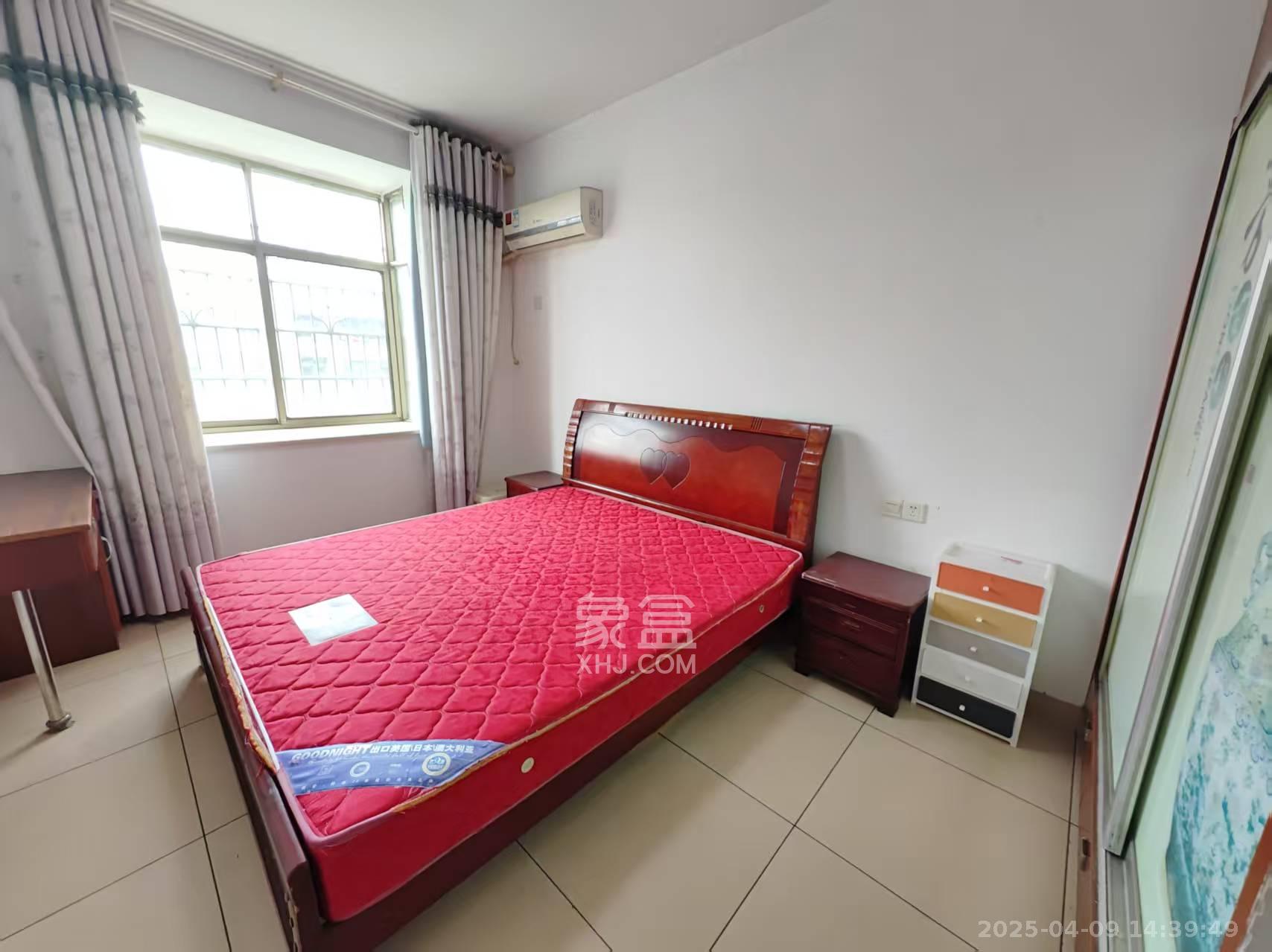 雪松中路西侧  3室2厅2卫    29.8万 雪松中路西侧  3室2厅2卫    29.8万室内图