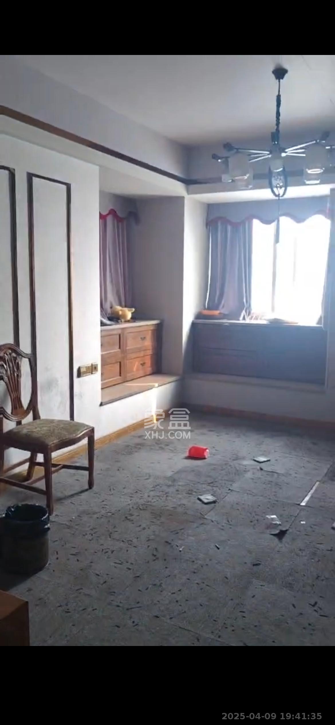 新世纪花苑  4室2厅2卫    5500.0元/月 新世纪花苑  4室2厅2卫    5500.0元/月室内图