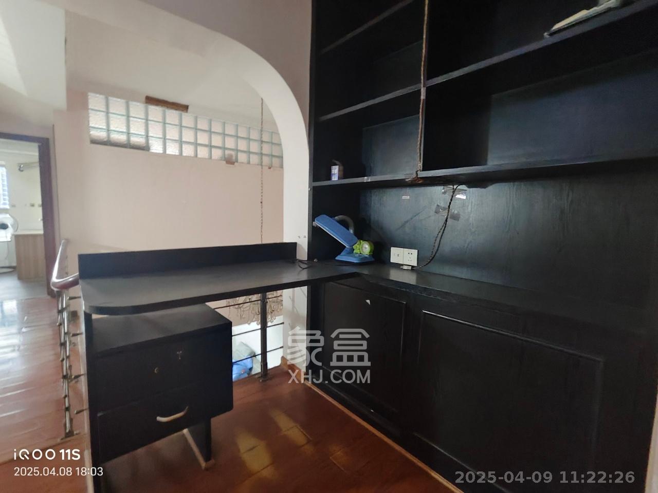 南国嘉苑 5室2厅2卫 2500.0元/月 南国嘉苑 5室2厅2卫 2500.0元/月室内图