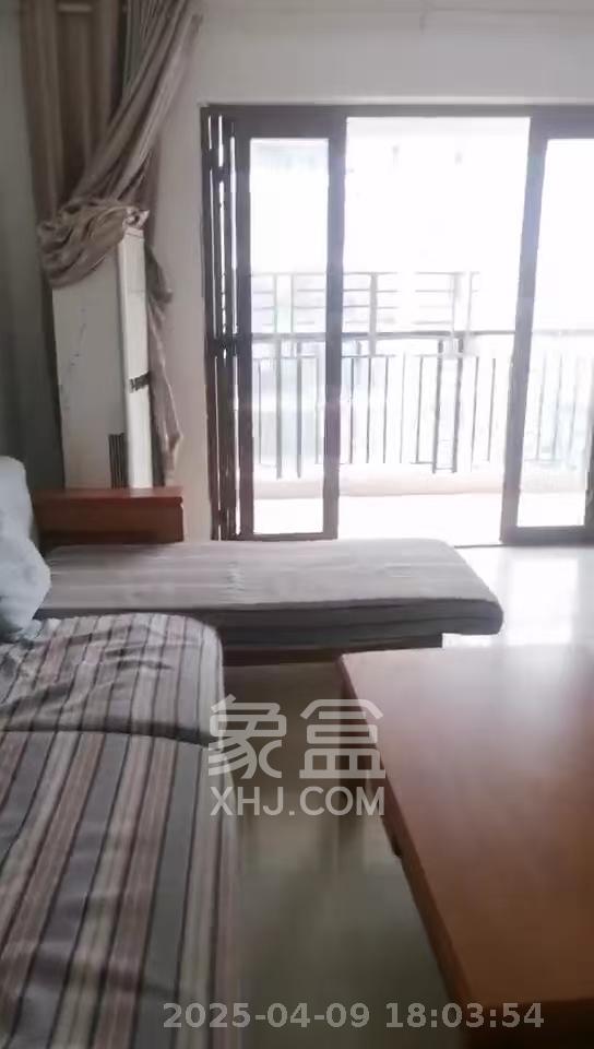 银杏嘉园  4室2厅2卫   3500.00元/月