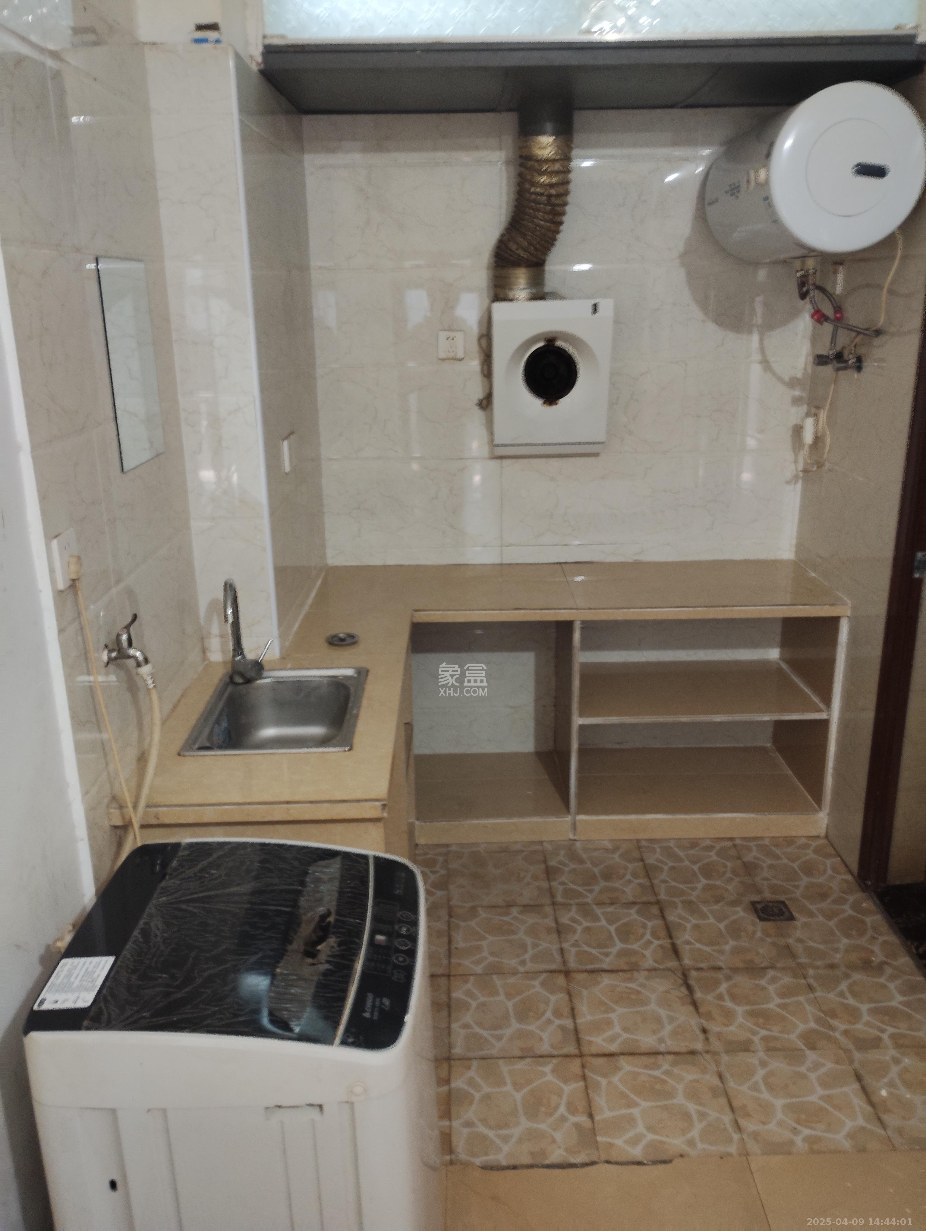 新塘冲巷散盘 1室1厅1卫 800.0元/月 新塘冲巷散盘 1室1厅1卫 800.0元/月室内图