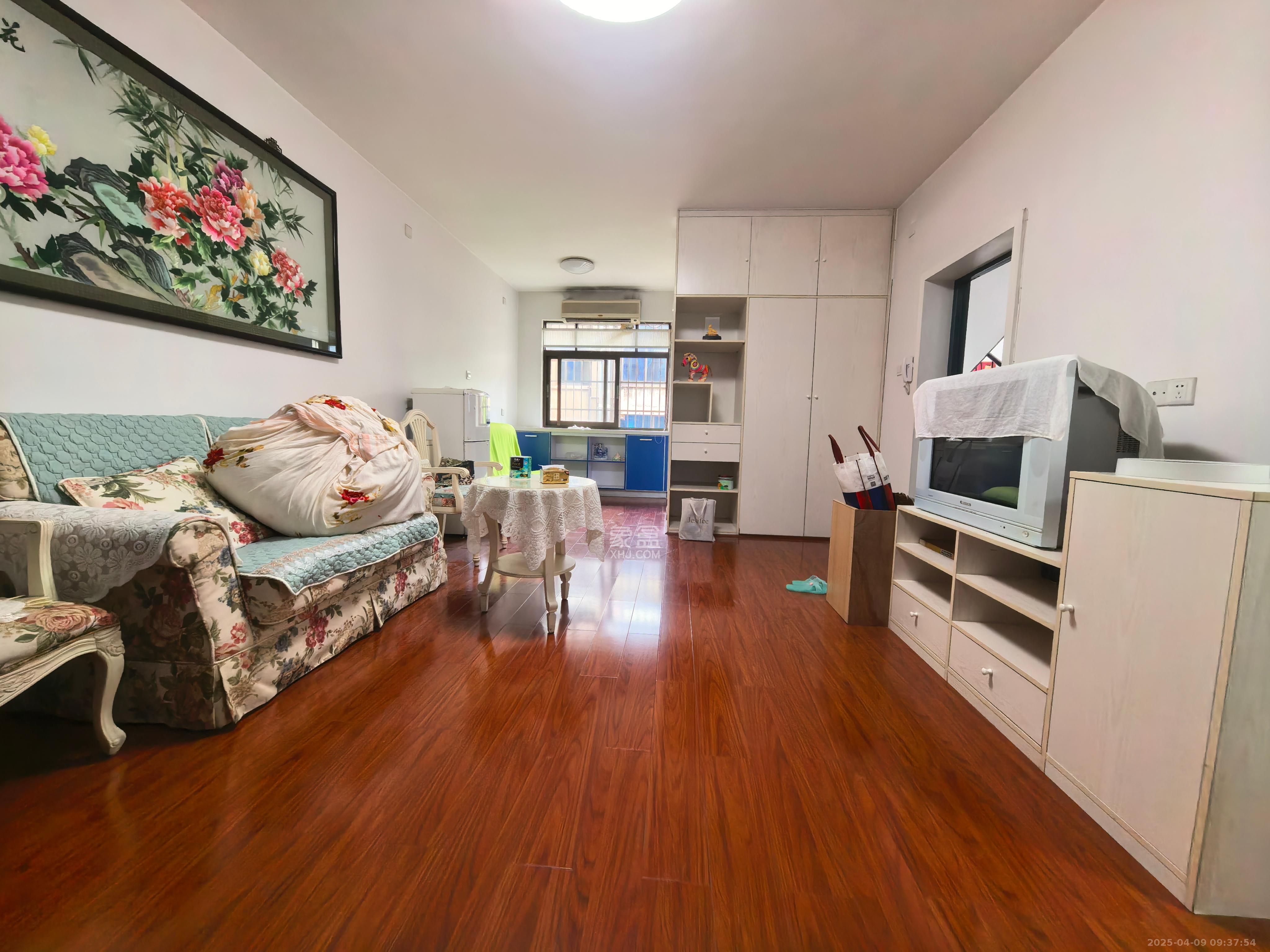 湘农桥社区 2室2厅1卫 2400.0元/月 湘农桥社区 2室2厅1卫 2400.0元/月室内图