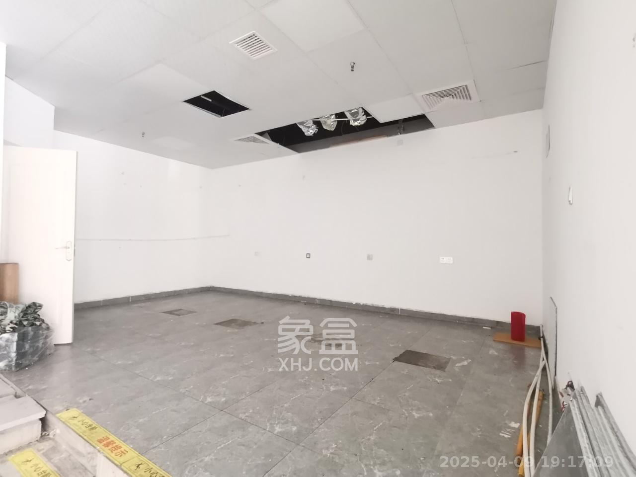 中建芙蓉嘉苑   130.0㎡      11000.0元/月室内图