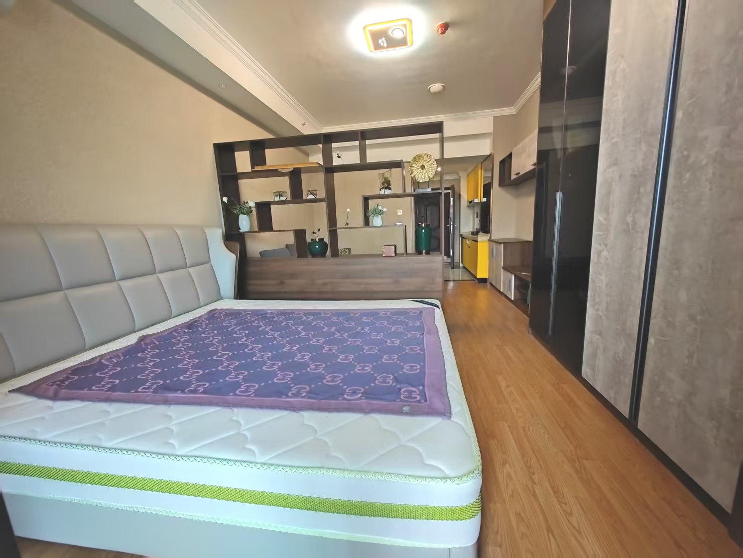 五江碧桂园城市广场  1室1厅1卫    1300.0元/月 五江碧桂园城市广场  1室1厅1卫    1300.0元/月室内图1