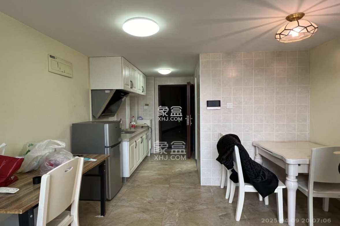 达美美立方  1室1厅1卫    1900.0元/月 达美美立方  1室1厅1卫    1900.0元/月室内图