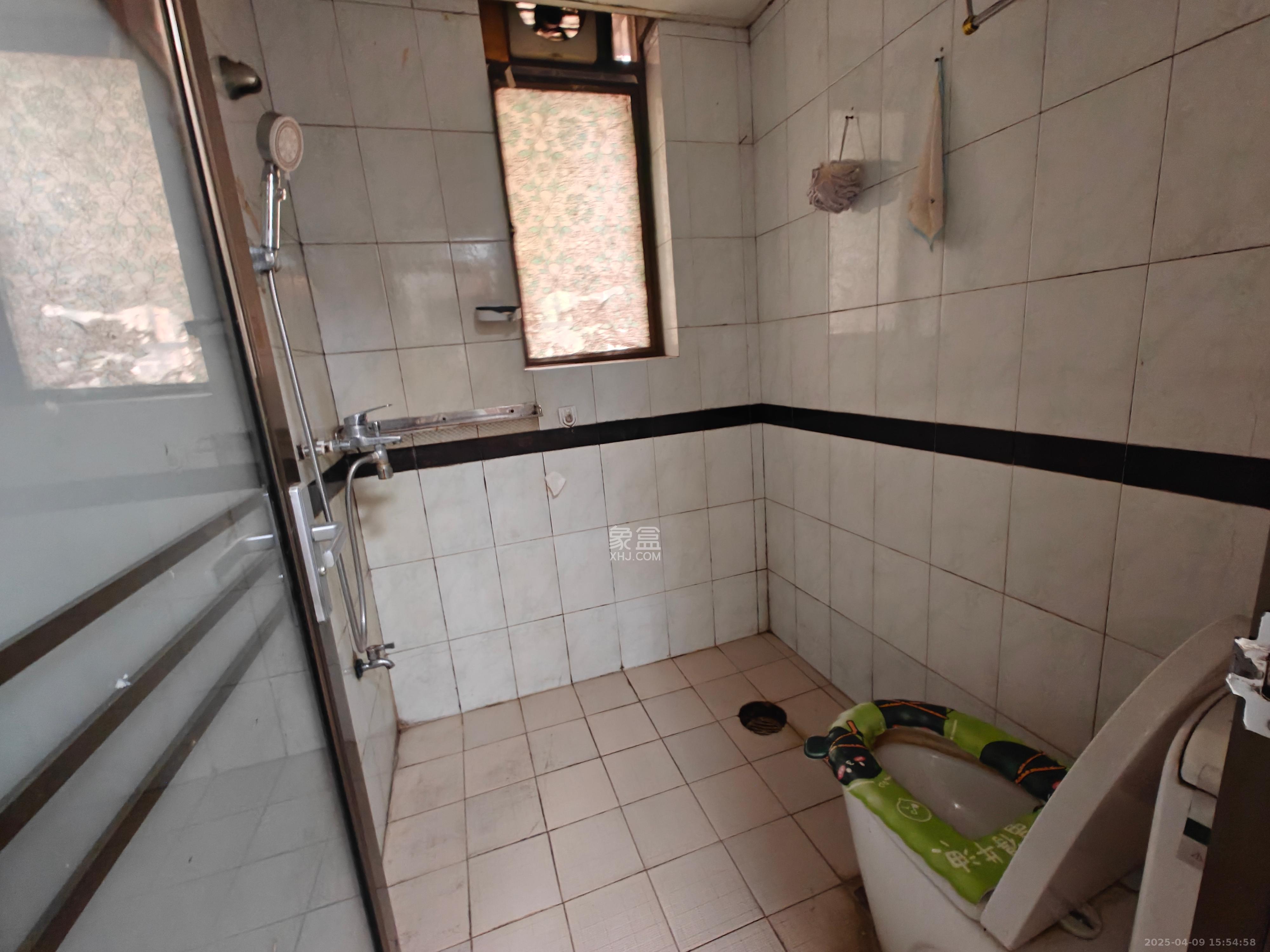 轻工设计院 3室2厅1卫 1500.0元/月 轻工设计院 3室2厅1卫 1500.0元/月室内图