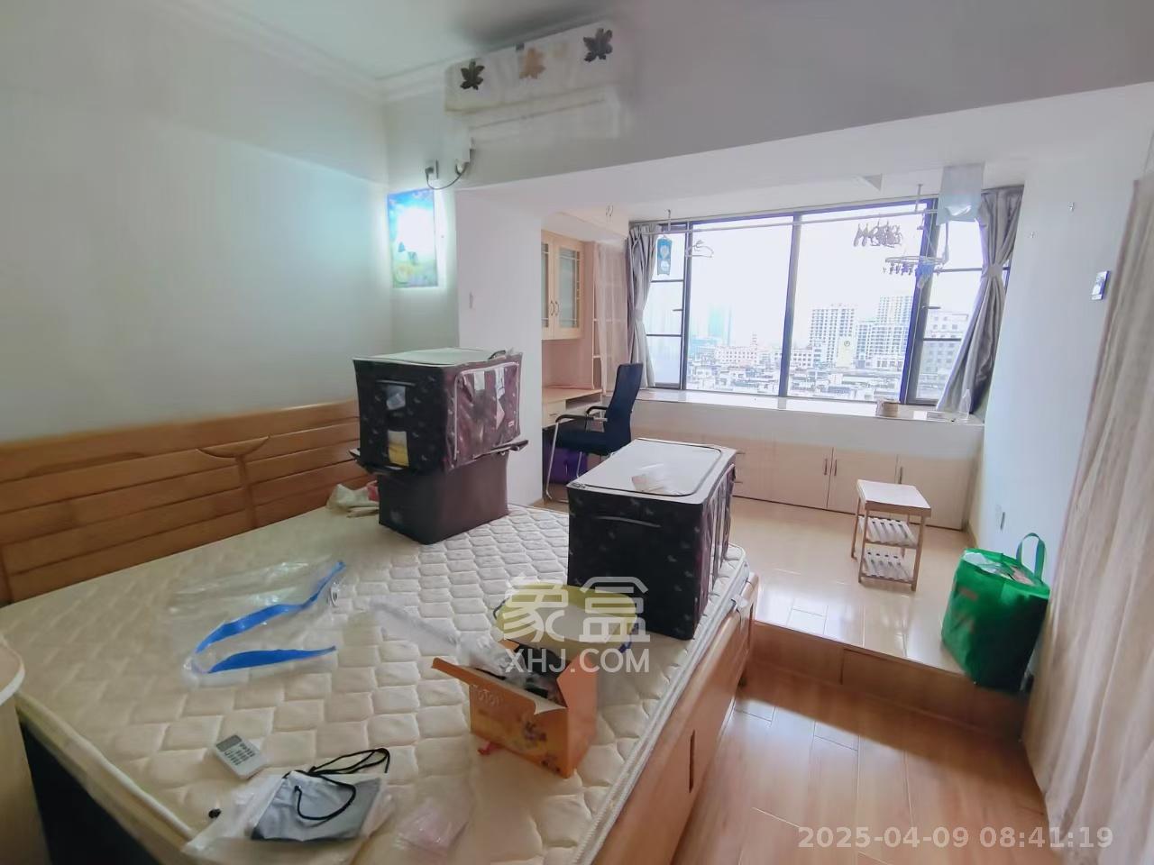 观园国际公寓  1室1厅1卫   2000.00元/月室内图