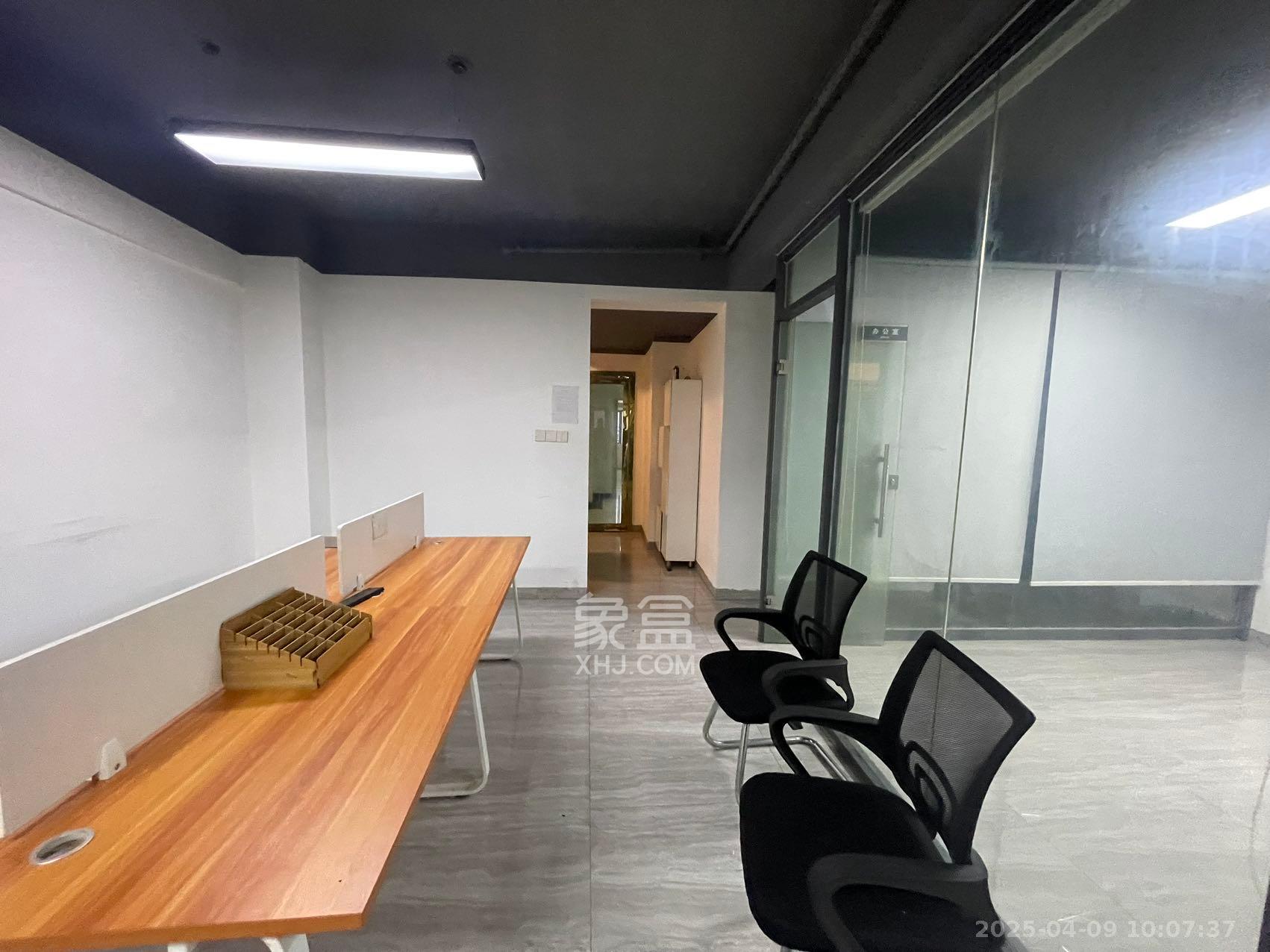 高升时代广场(冠铭商务中心) 1室1厅1卫 1500.0元/月 高升时代广场(冠铭商务中心) 1室1厅1卫 1500.0元/月室内图