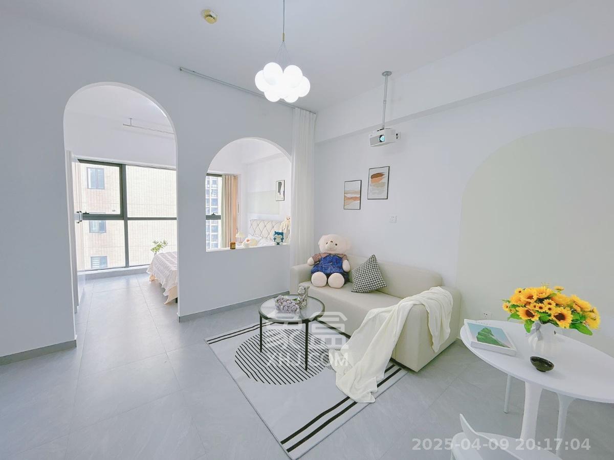 大鸿杰座 1室0厅0卫 2000.0元/月 大鸿杰座 1室0厅0卫 2000.0元/月室内图