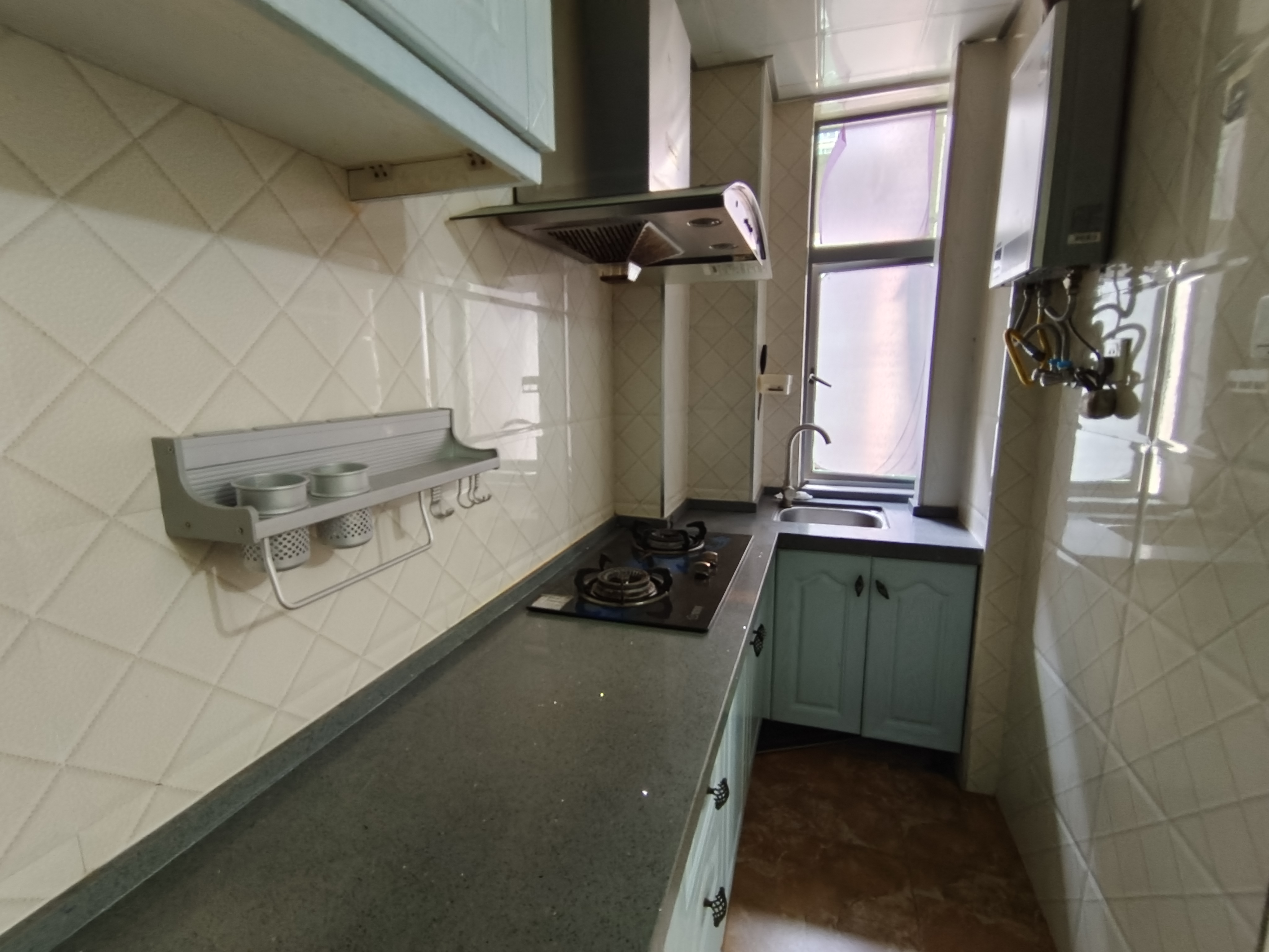 鹏利广场 1室1厅1卫 1300.0元/月 鹏利广场 1室1厅1卫 1300.0元/月室内图