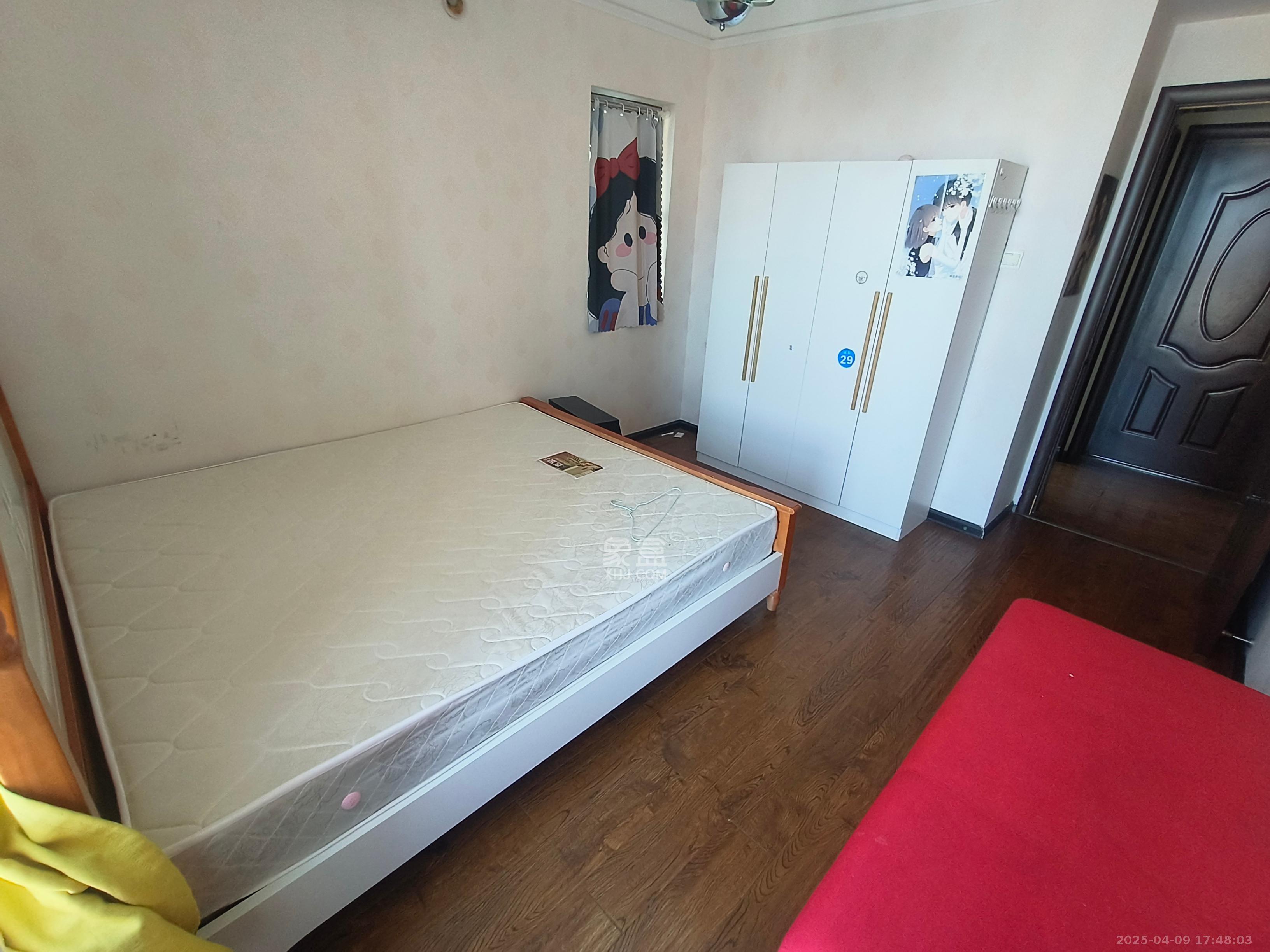 第六都(陆都小区) 4室2厅2卫 5500.0元/月 第六都(陆都小区) 4室2厅2卫 5500.0元/月室内图