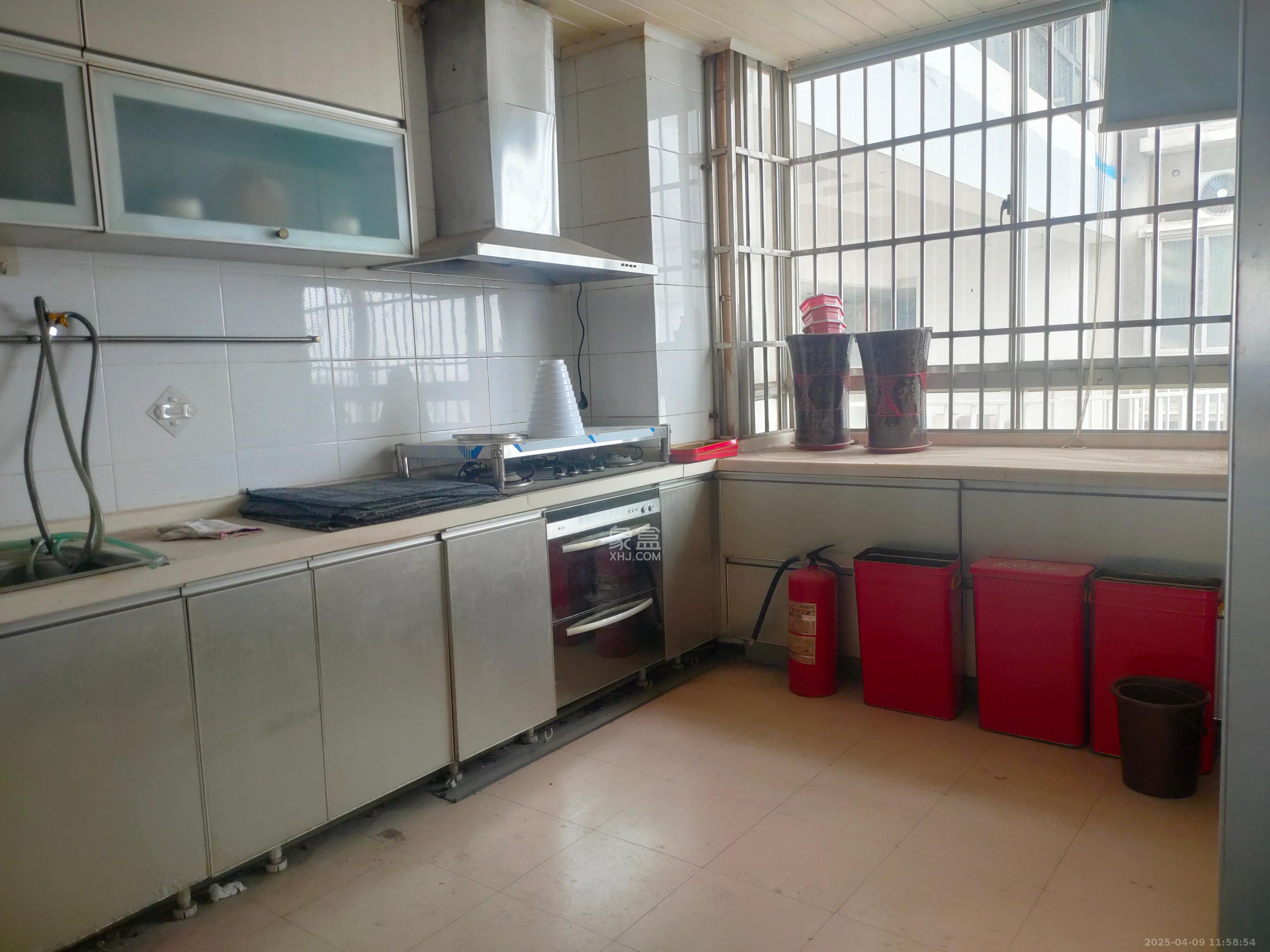 建鸿达现代城 1室0厅0卫 10000.0元/月 建鸿达现代城 1室0厅0卫 10000.0元/月室内图