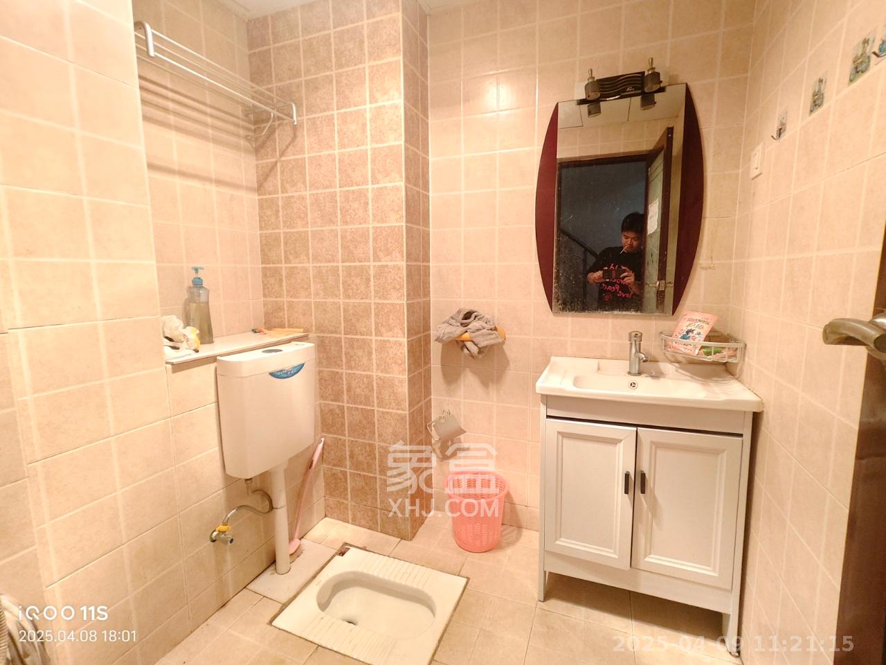 南国嘉苑 5室2厅2卫 2500.0元/月 南国嘉苑 5室2厅2卫 2500.0元/月室内图