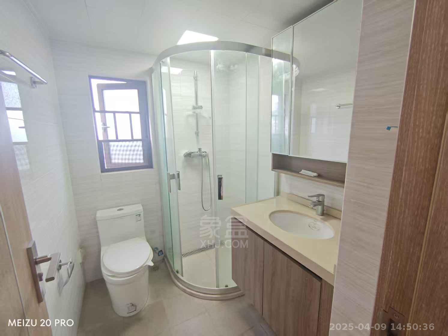 美的翰城 4室2厅1卫 2300.0元/月 美的翰城 4室2厅1卫 2300.0元/月室内图